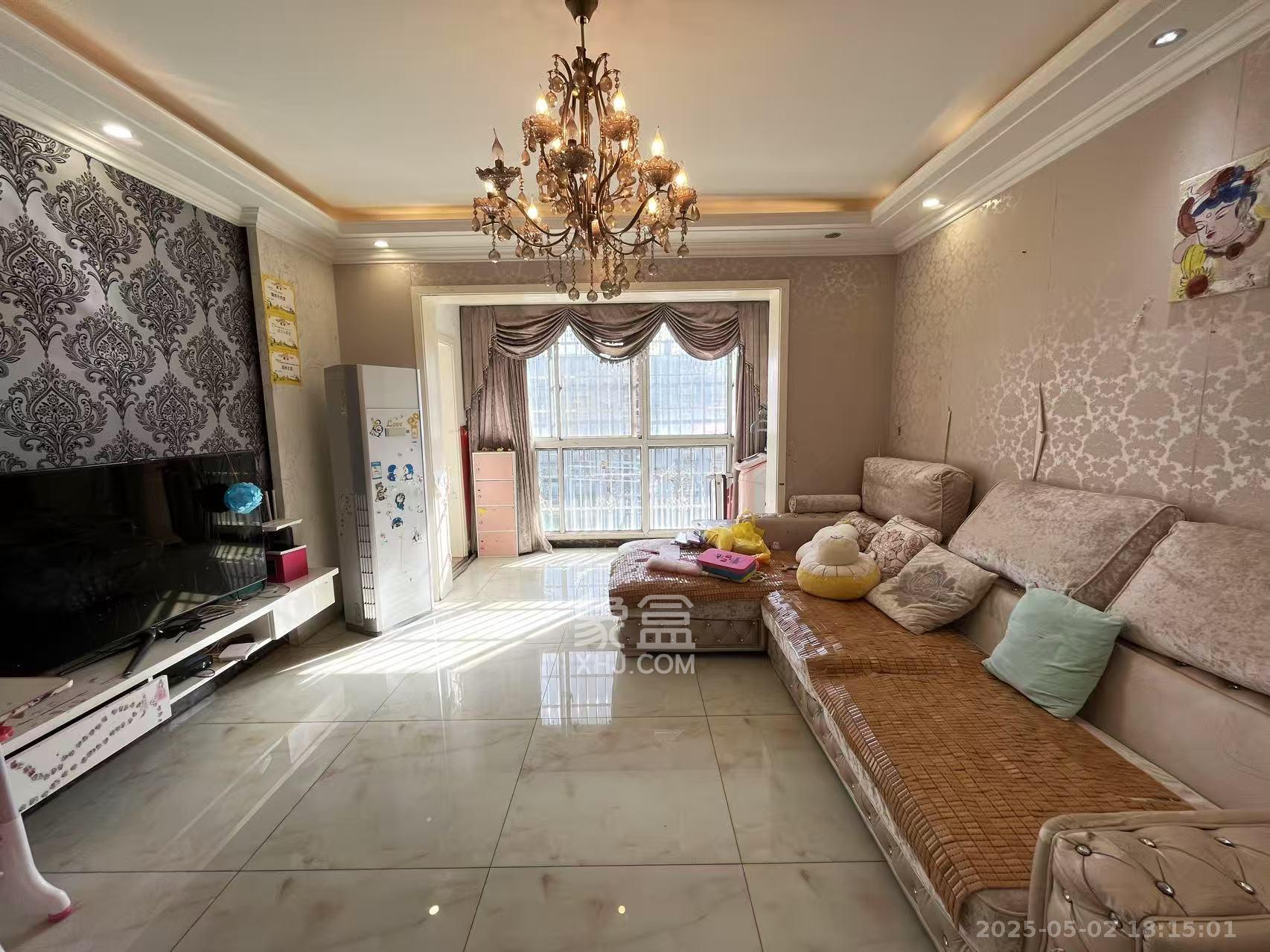 阳光100二期 3室2厅2卫 3500.0元/月 阳光100二期 3室2厅2卫 3500.0元/月室内图