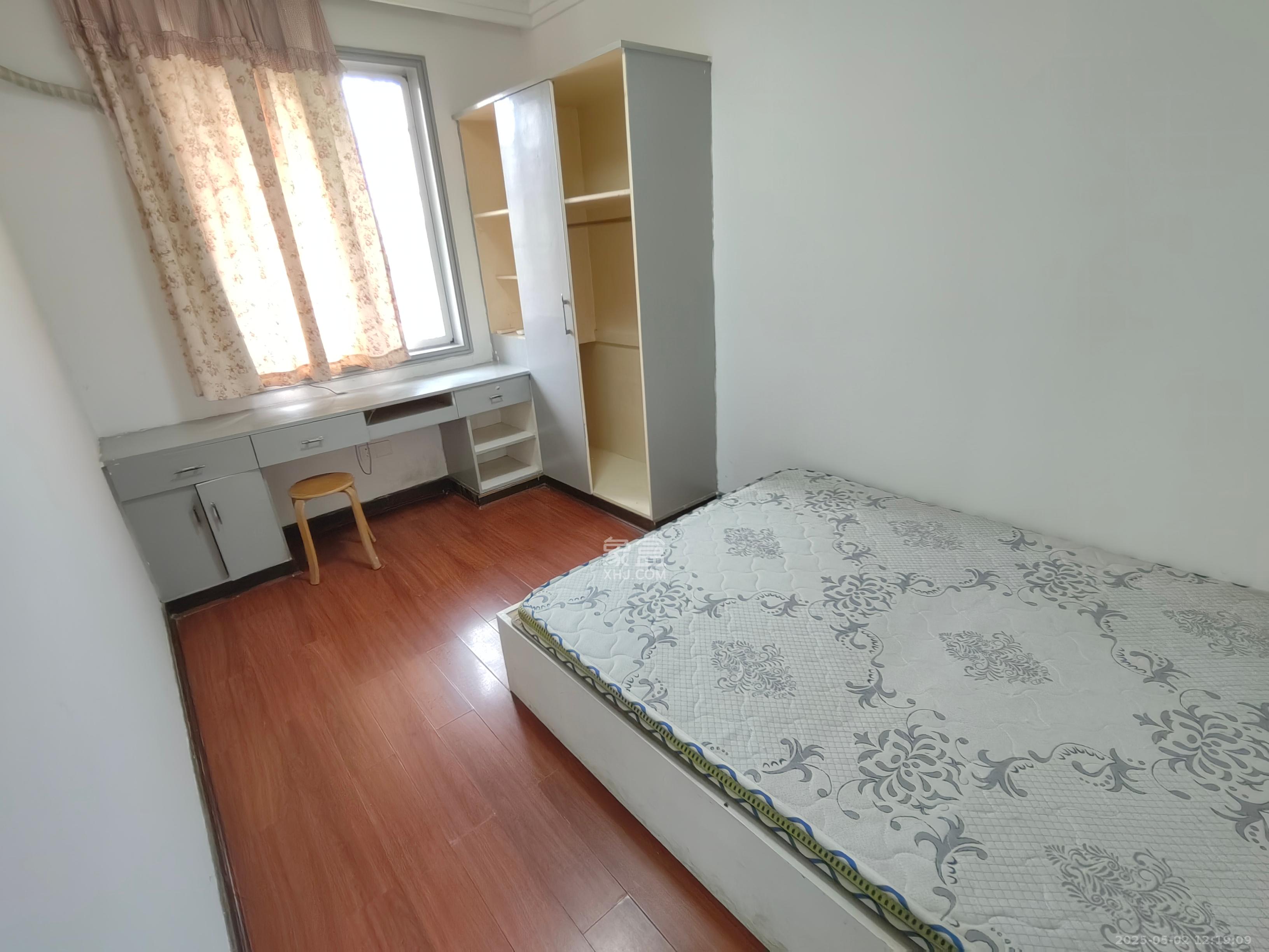 静谧园  2室1厅1卫   1600.00元/月室内图