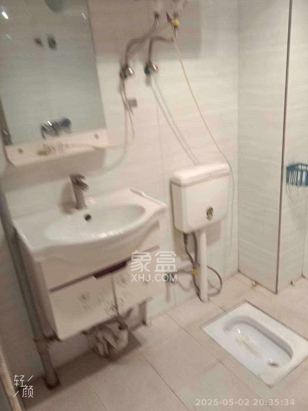 同鑫家园  1室1厅1卫   1300.00元/月室内图