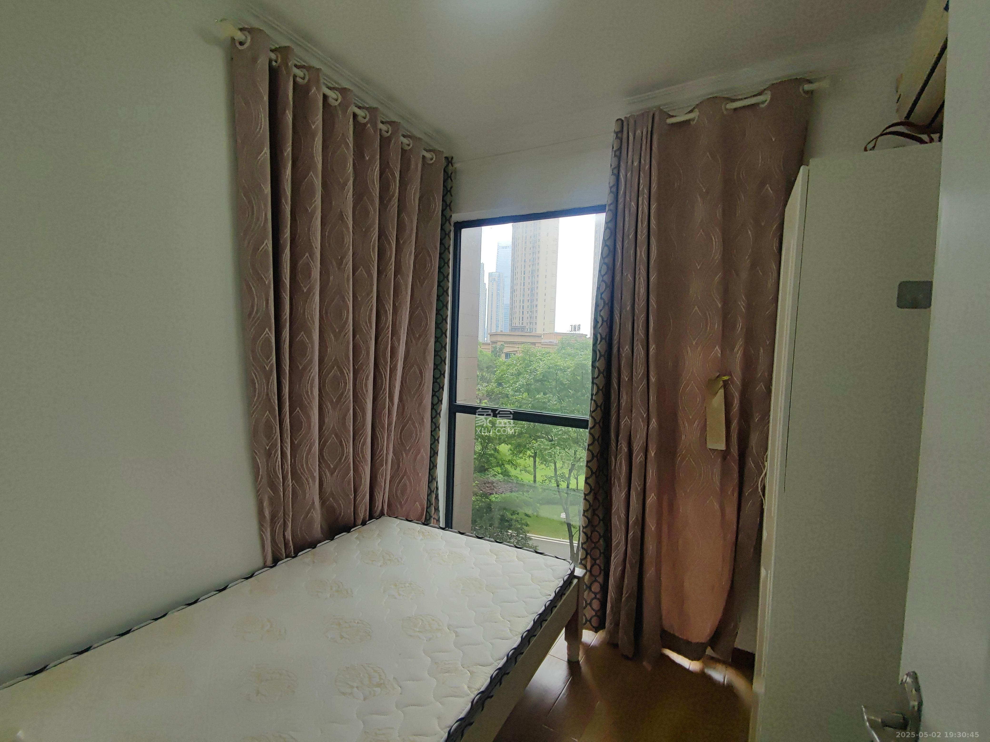 中建梅溪湖中心  3室2厅2卫   2800.00元/月室内图