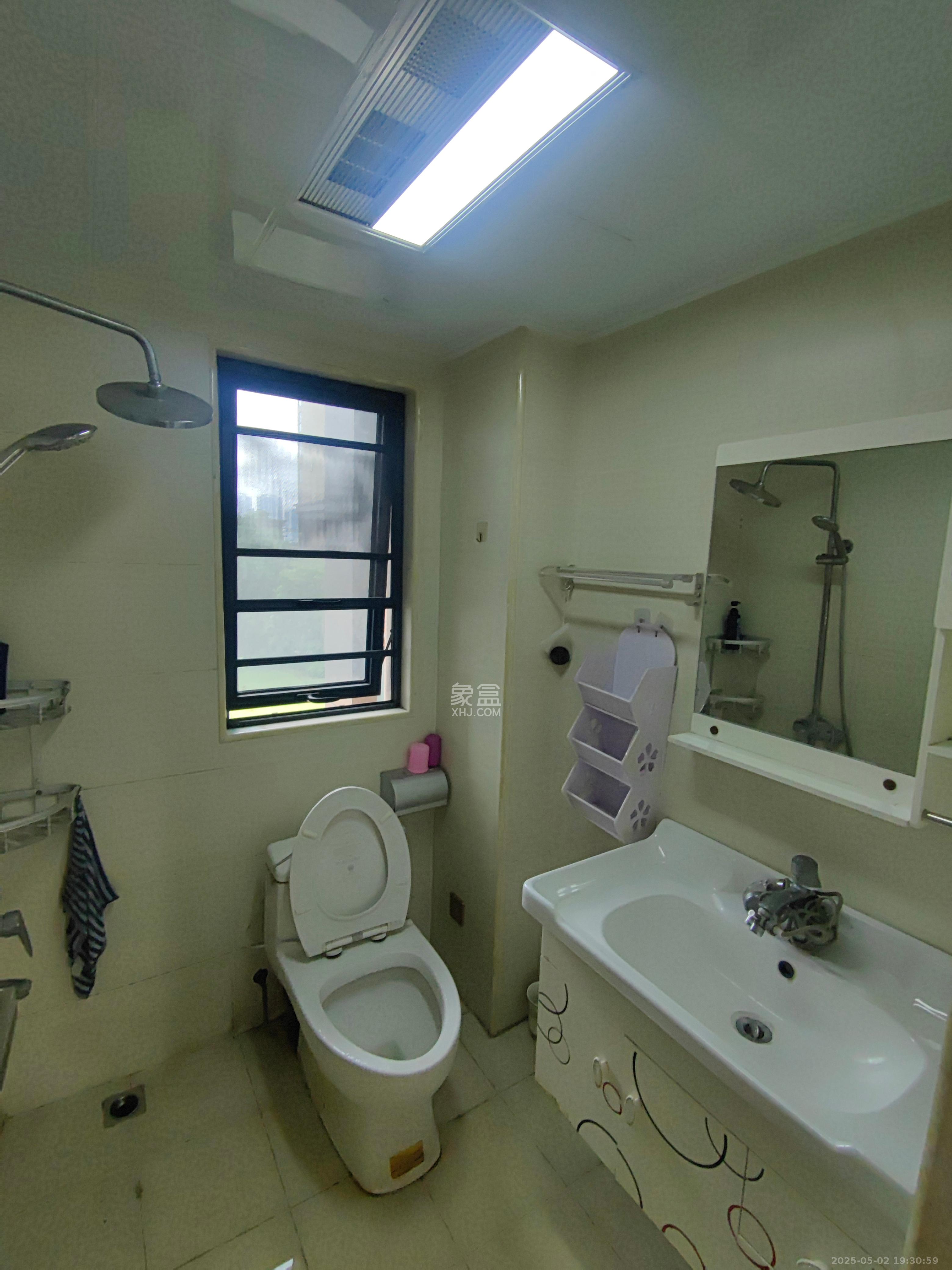 中建梅溪湖中心  3室2厅2卫   2800.00元/月室内图