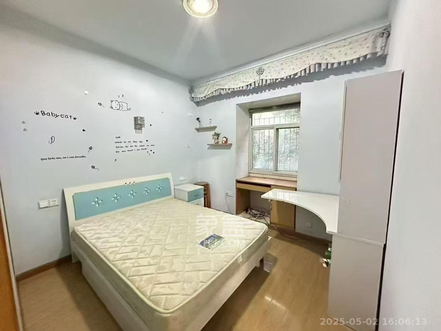 东瓜山二村  2室1厅1卫   1600.00元/月室内图