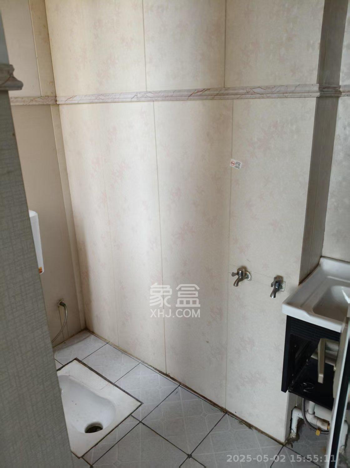 星城新宇川河苑 1室1厅1卫 800.0元/月 星城新宇川河苑 1室1厅1卫 800.0元/月室内图