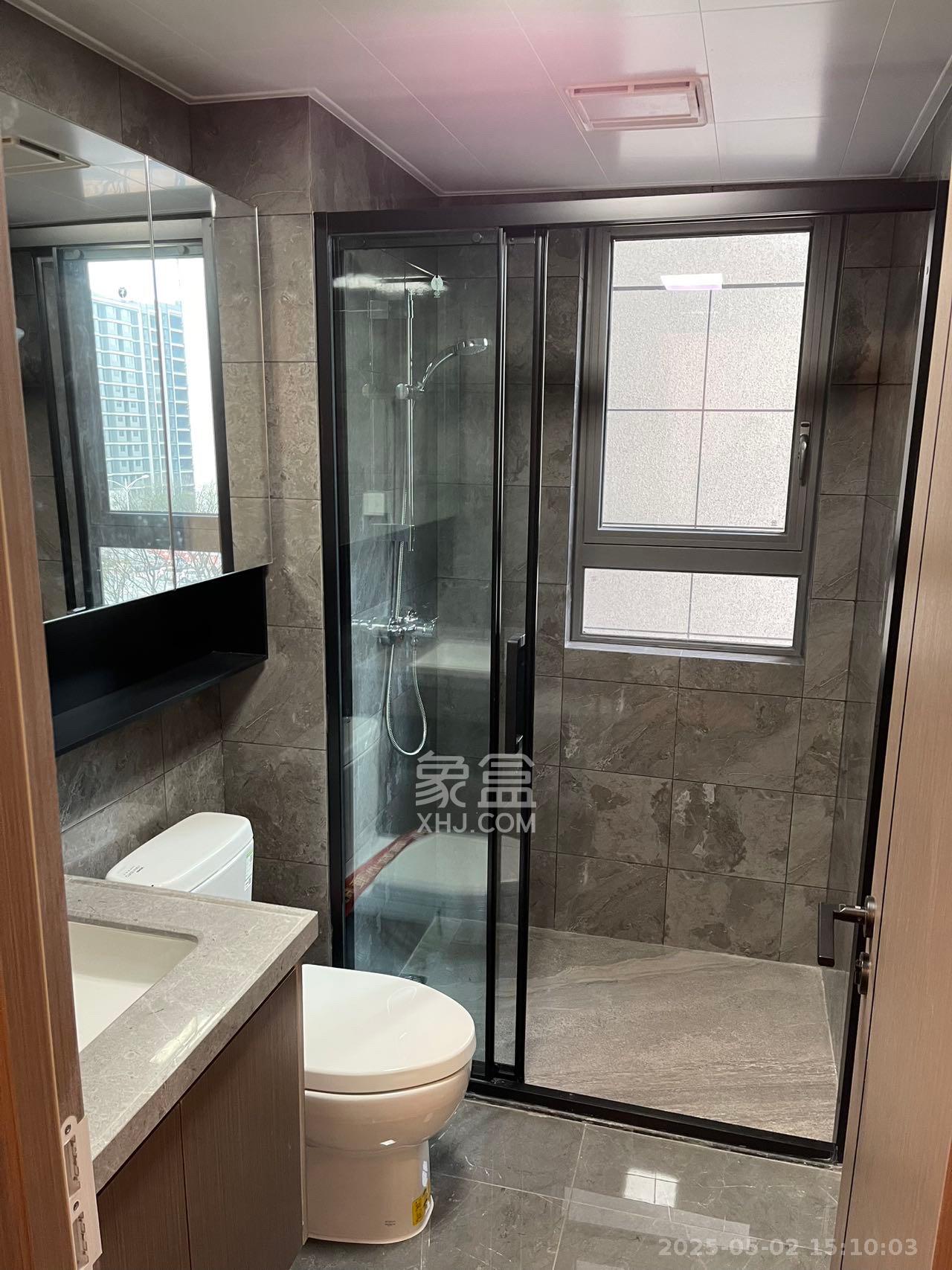 中海寰宇天下  3室2厅2卫    3200.0元/月室内图