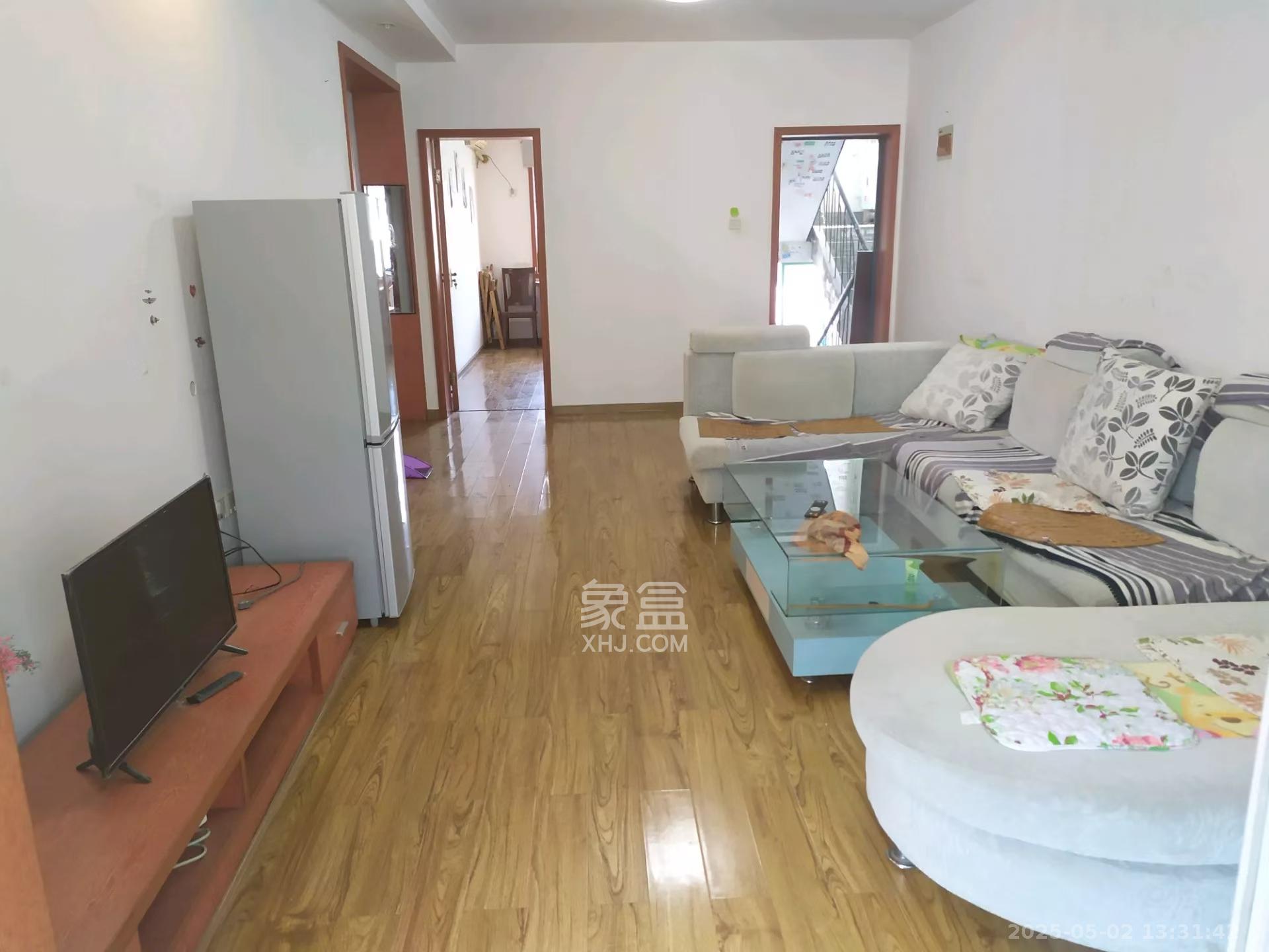 三湘小区  2室2厅1卫    1400.0元/月室内图