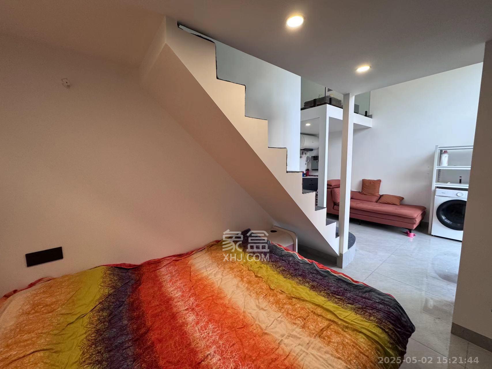 新长海D1站 1室0厅0卫 1400.0元/月 新长海D1站 1室0厅0卫 1400.0元/月室内图