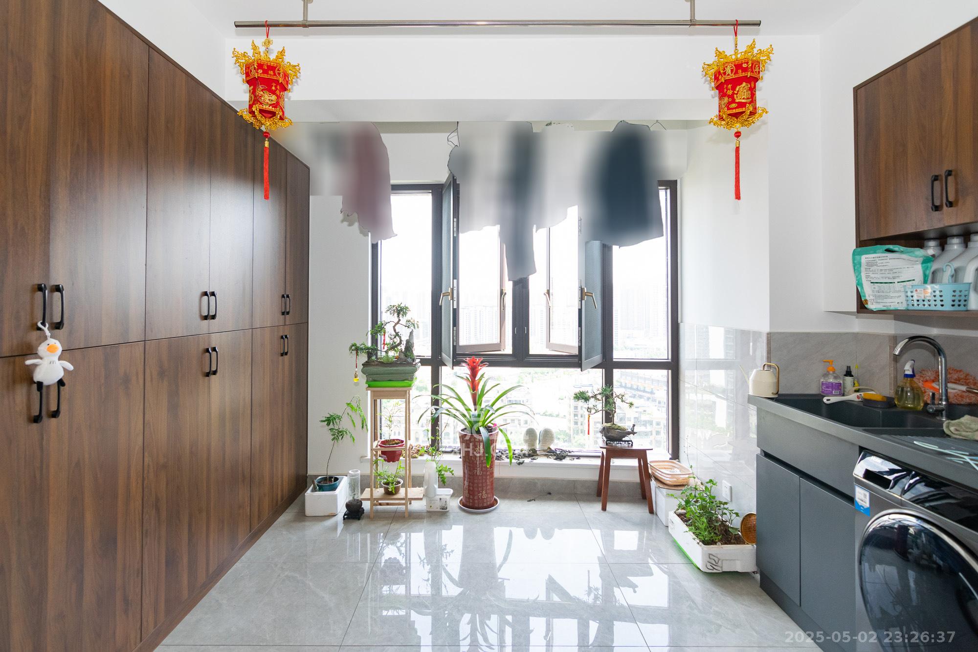 润和紫郡一期 3室2厅2卫 79.8万 润和紫郡一期 3室2厅2卫 79.8万阳台