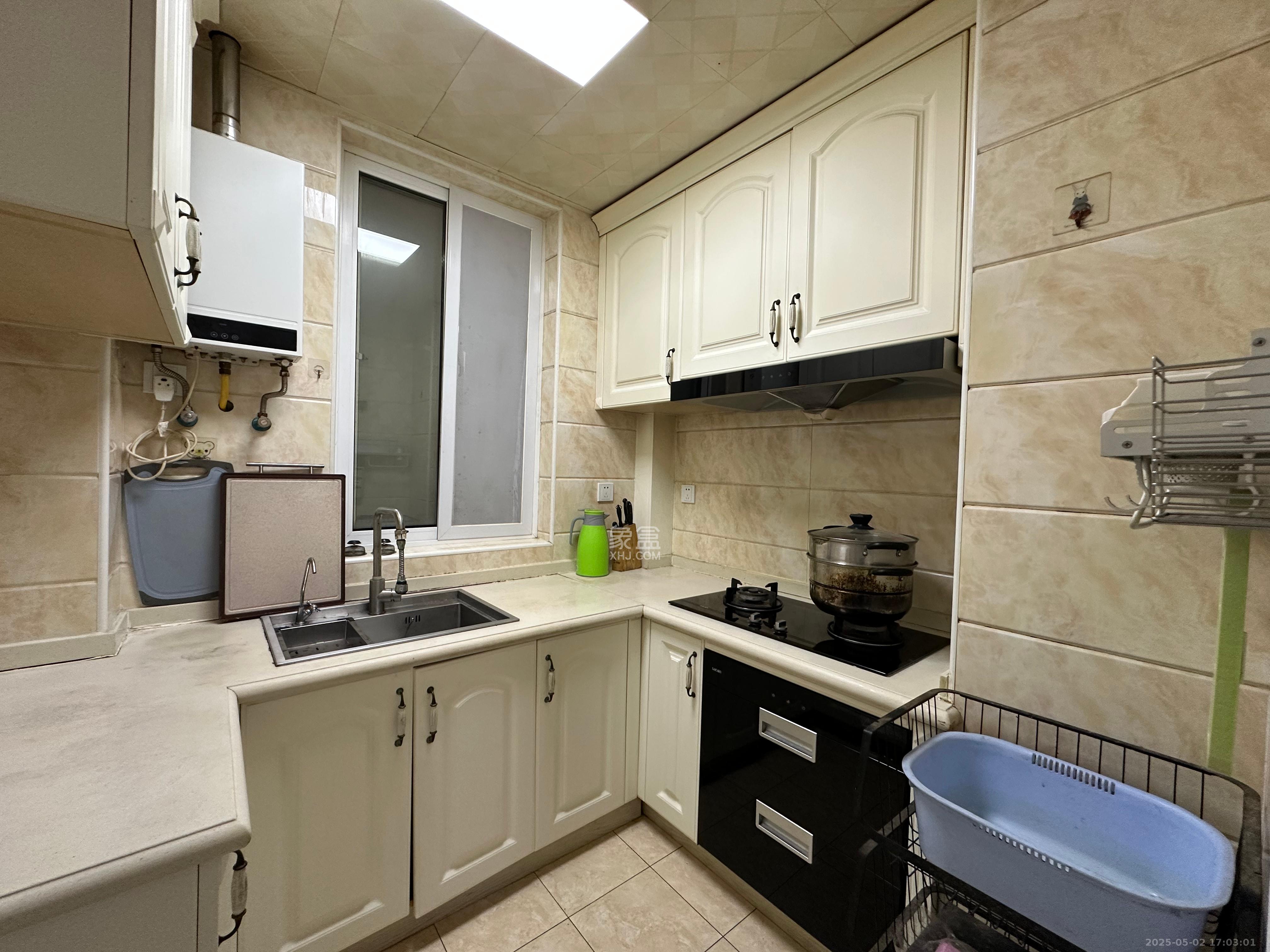 绿地海外滩一期  3室1厅1卫    2000.0元/月 绿地海外滩一期  3室1厅1卫    2000.0元/月室内图