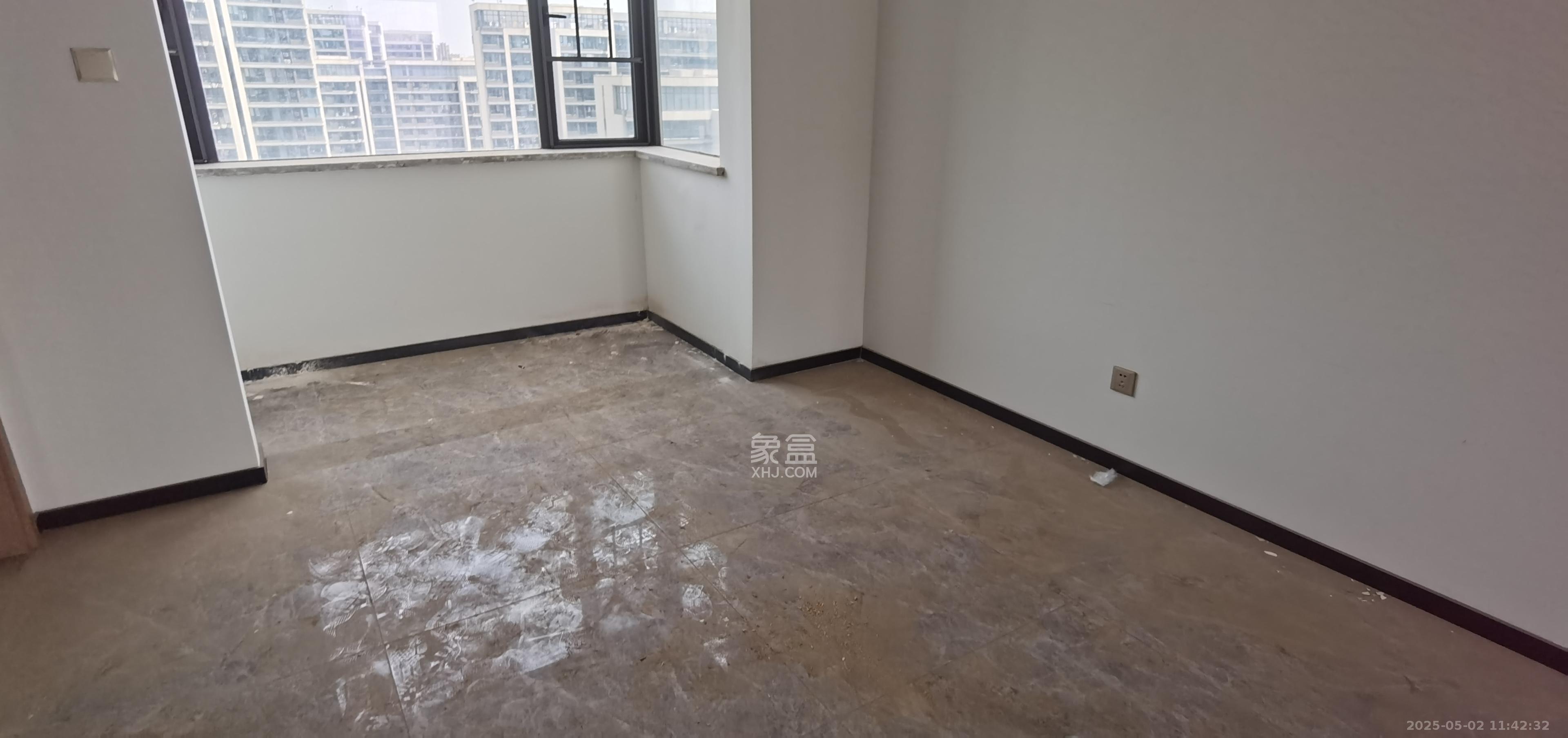 中国铁建湘语梅溪 4室2厅2卫 3500.0元/月 中国铁建湘语梅溪 4室2厅2卫 3500.0元/月室内图