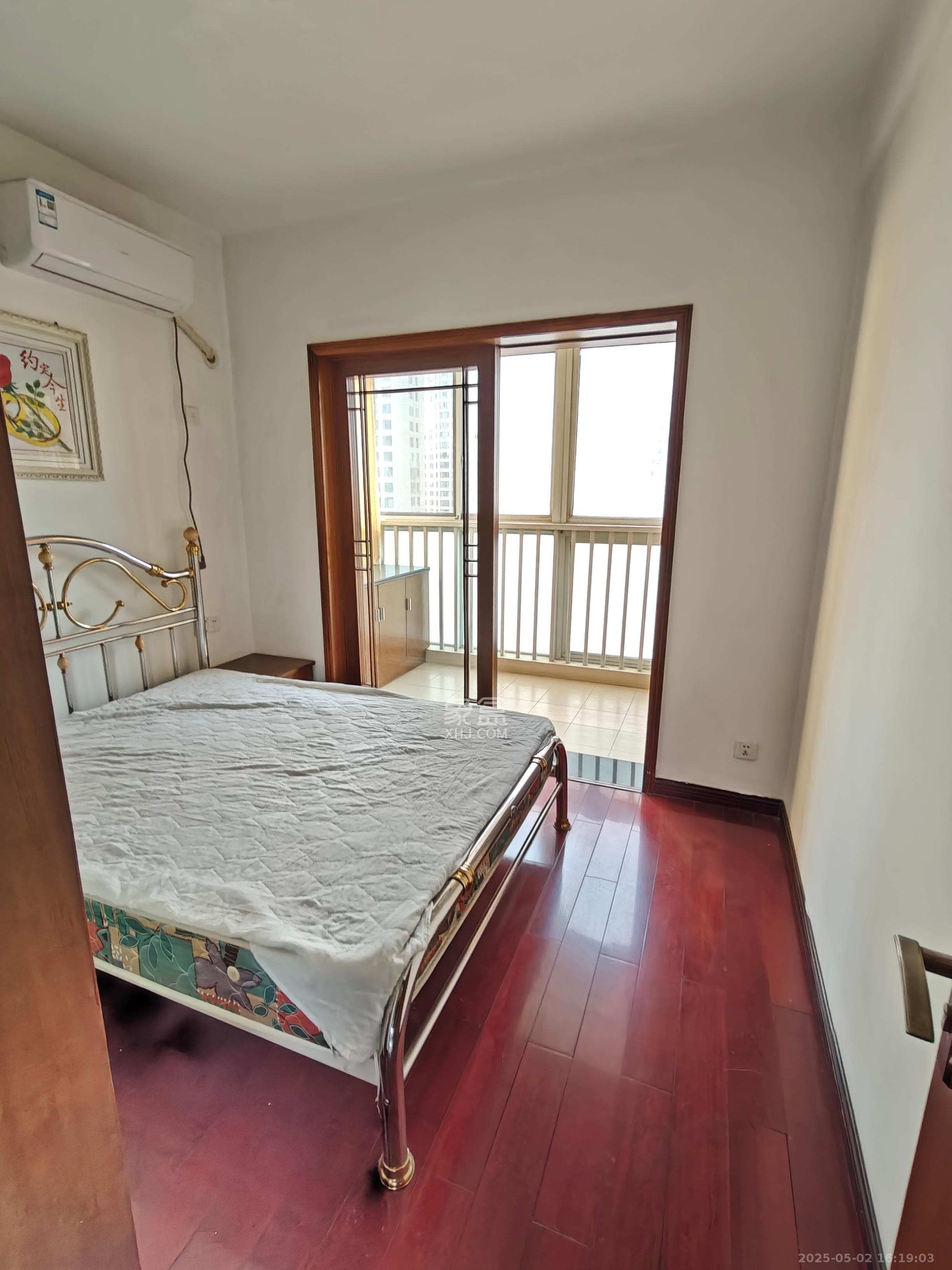 鸿景雅苑  3室2厅1卫    3600.0元/月室内图