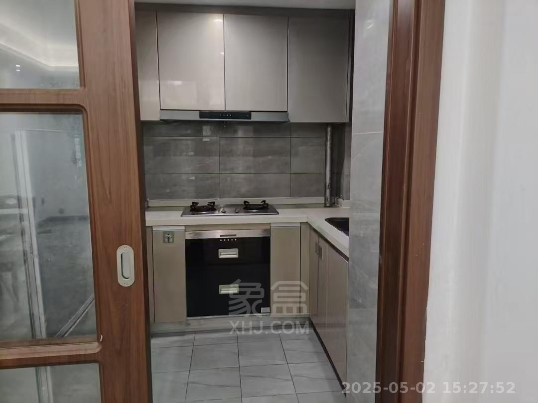 城际空间站 3室2厅2卫 1700.0元/月 城际空间站 3室2厅2卫 1700.0元/月室内图