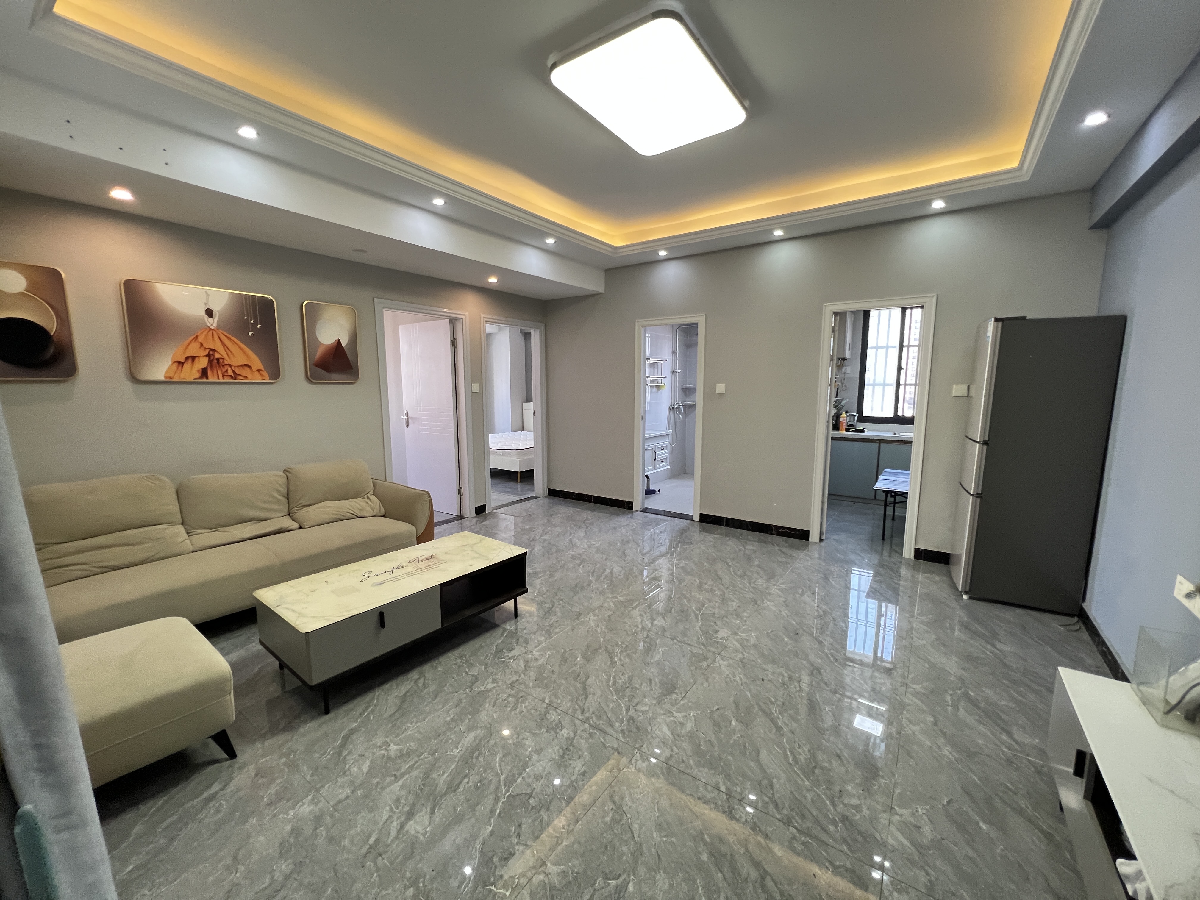 虹冠大厦 2室2厅1卫 89.8万 虹冠大厦 2室2厅1卫 89.8万客厅