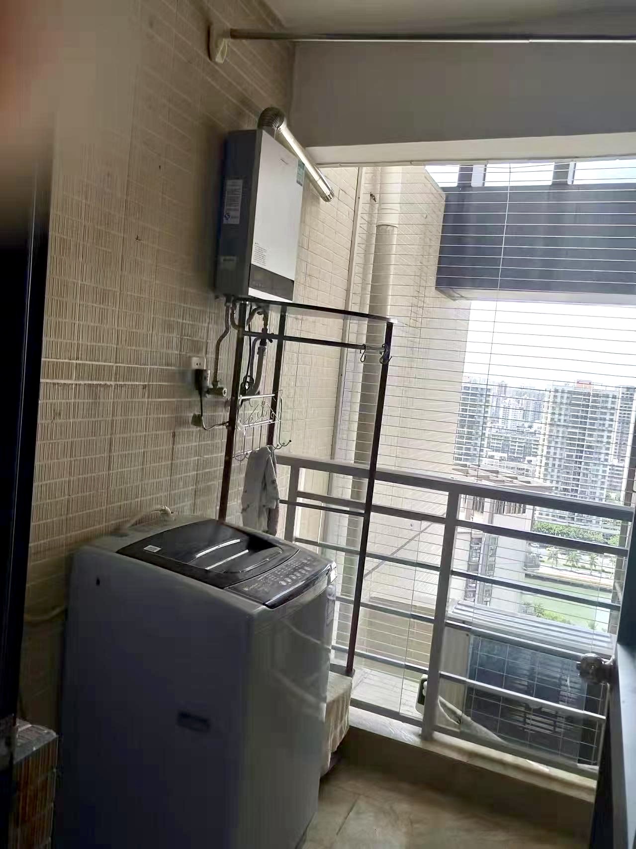 滨江海岸二期  2室2厅1卫   3000.00元/月室内图
