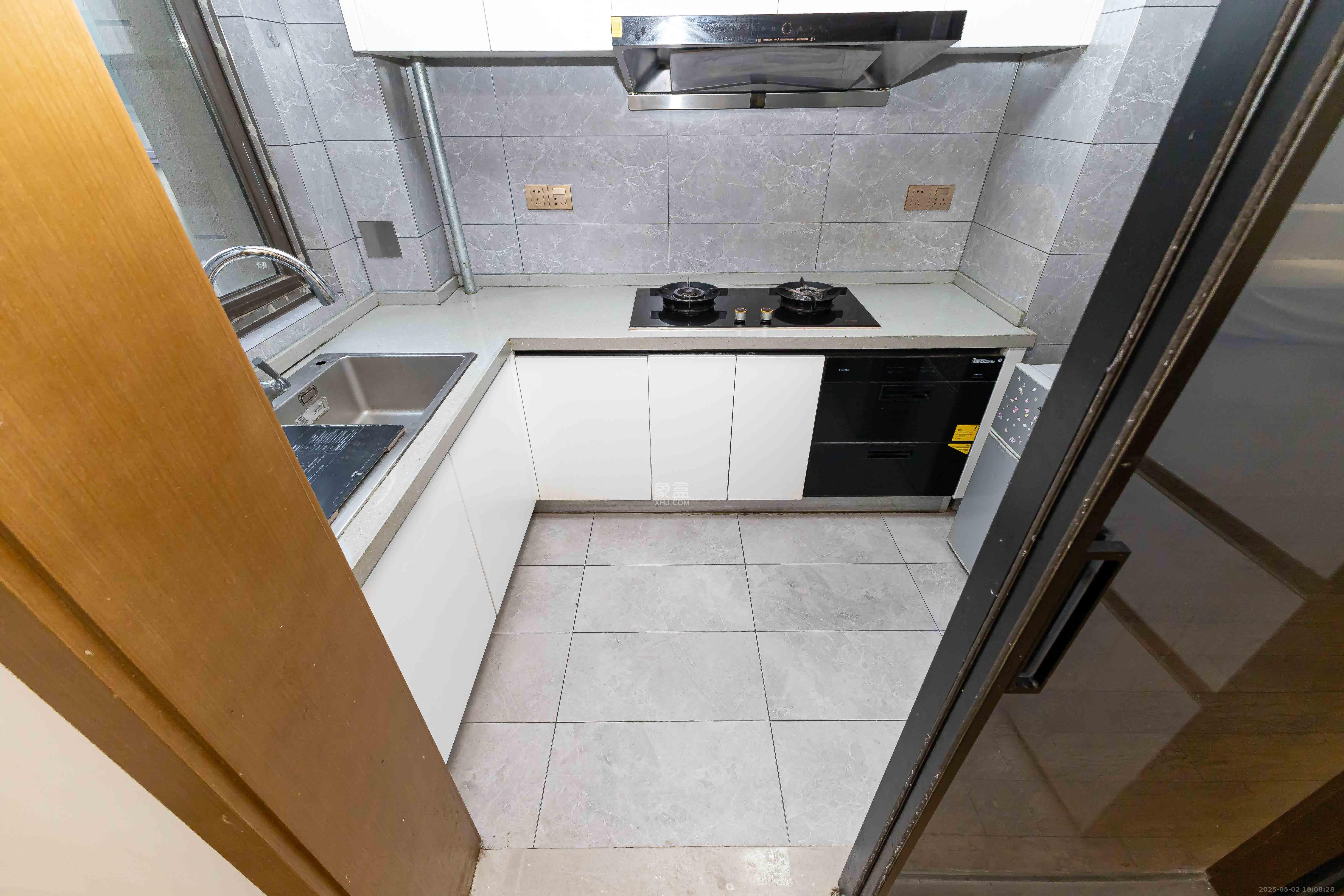 润和滨江府 4室2厅2卫 119.8万 润和滨江府 4室2厅2卫 119.8万厨房