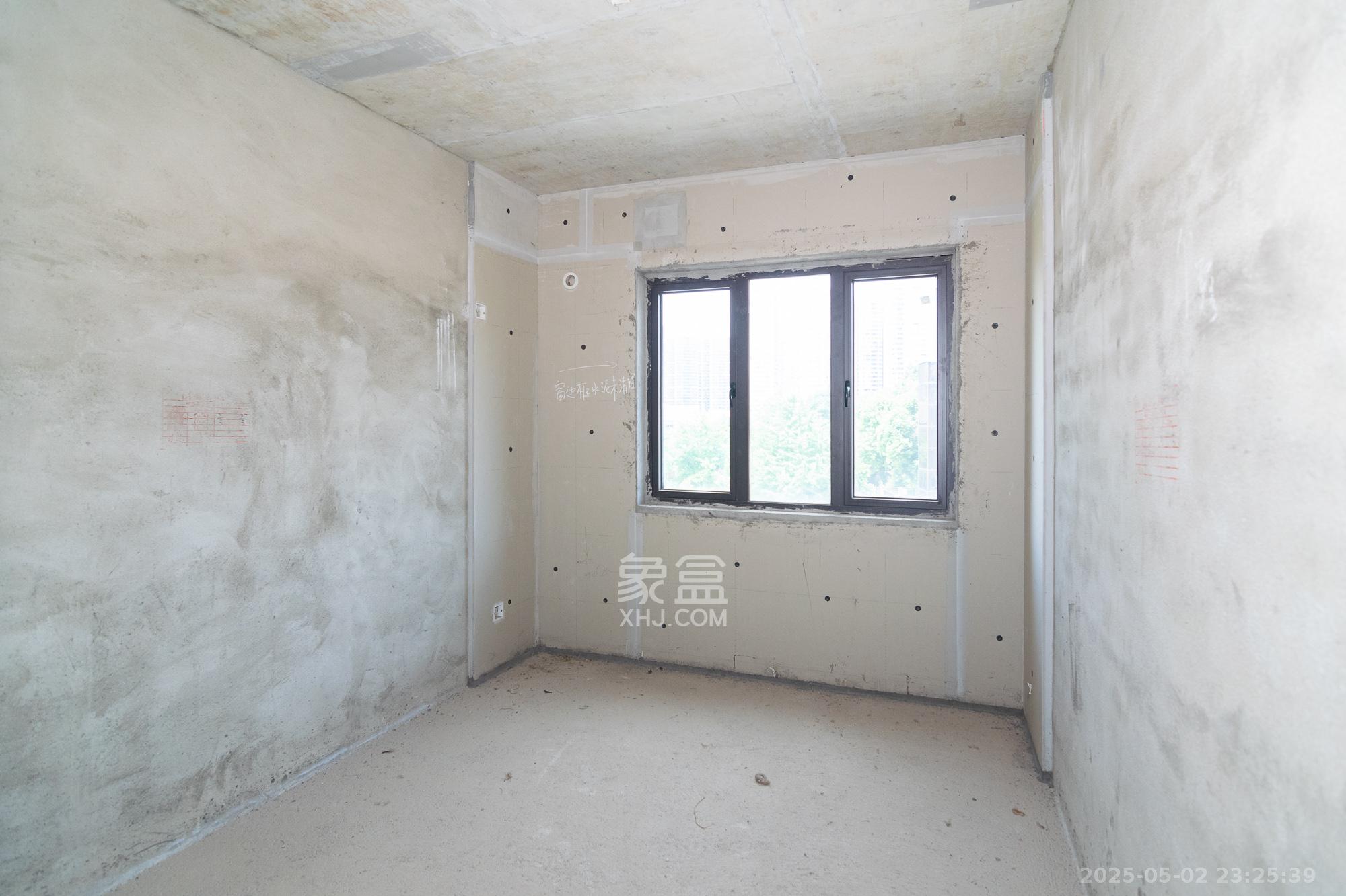 润和谷山郡(悦禧山庄水榭花都)  5室2厅3卫    145.0万 润和谷山郡(悦禧山庄水榭花都)  5室2厅3卫    145.0万卧室