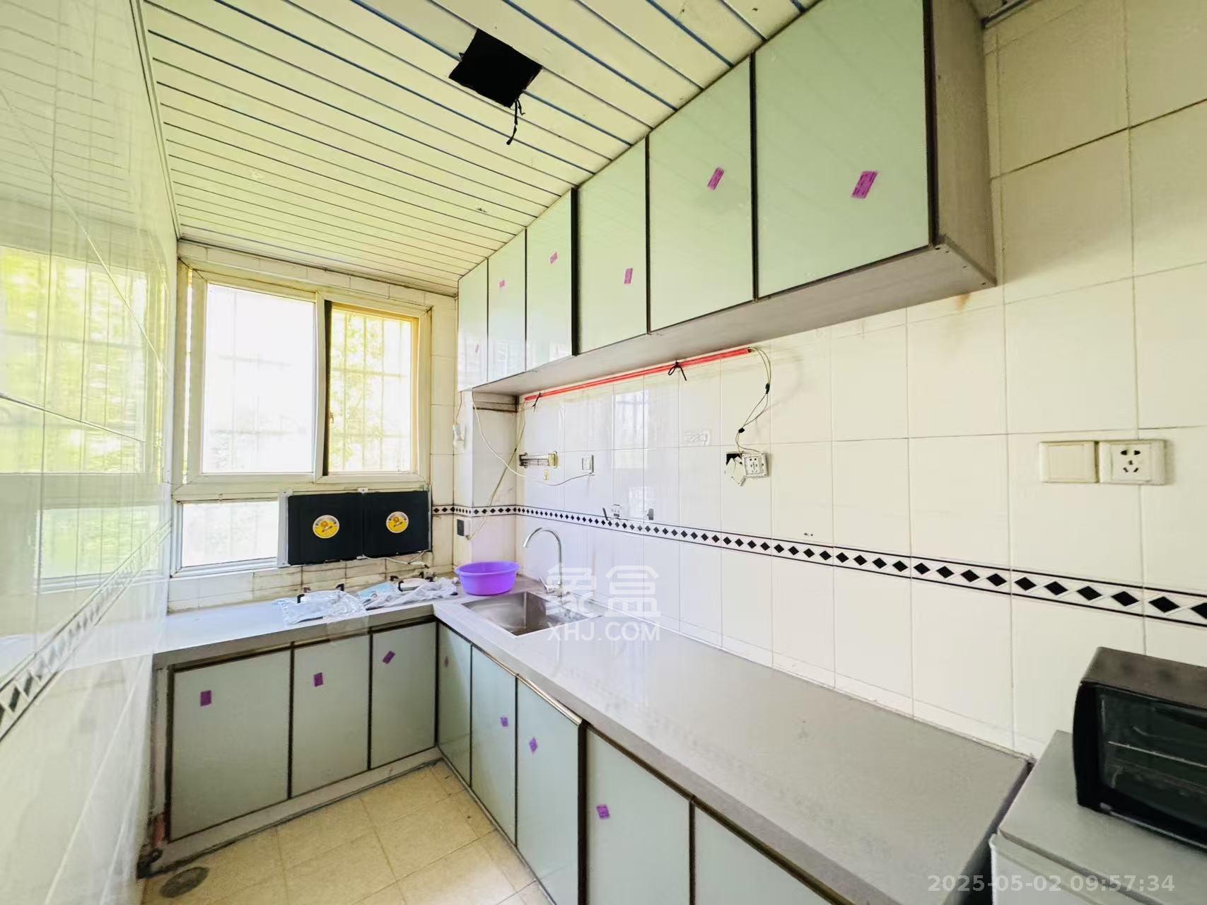 公交金盆小区 2室2厅1卫 1000.0元/月 公交金盆小区 2室2厅1卫 1000.0元/月室内图