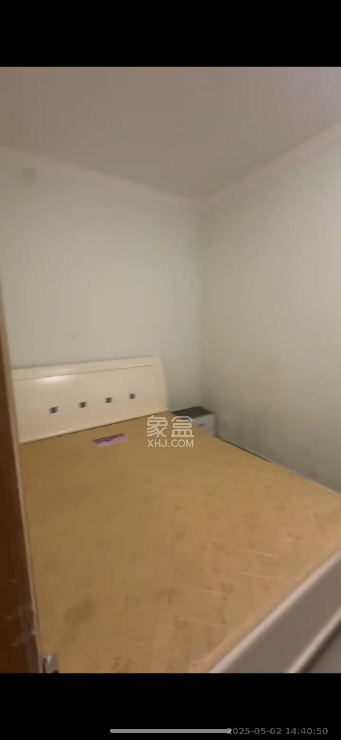 岳北社区  1室1厅1卫   900.00元/月室内图