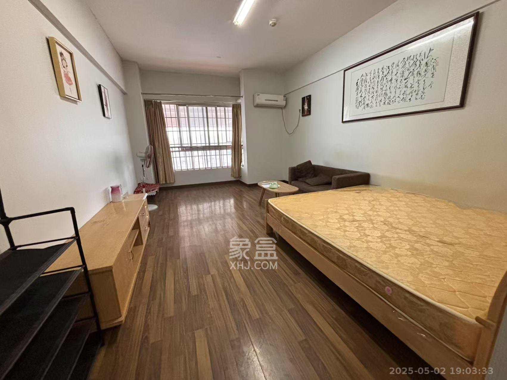 锦华时代  1室0厅0卫   1300.00元/月
