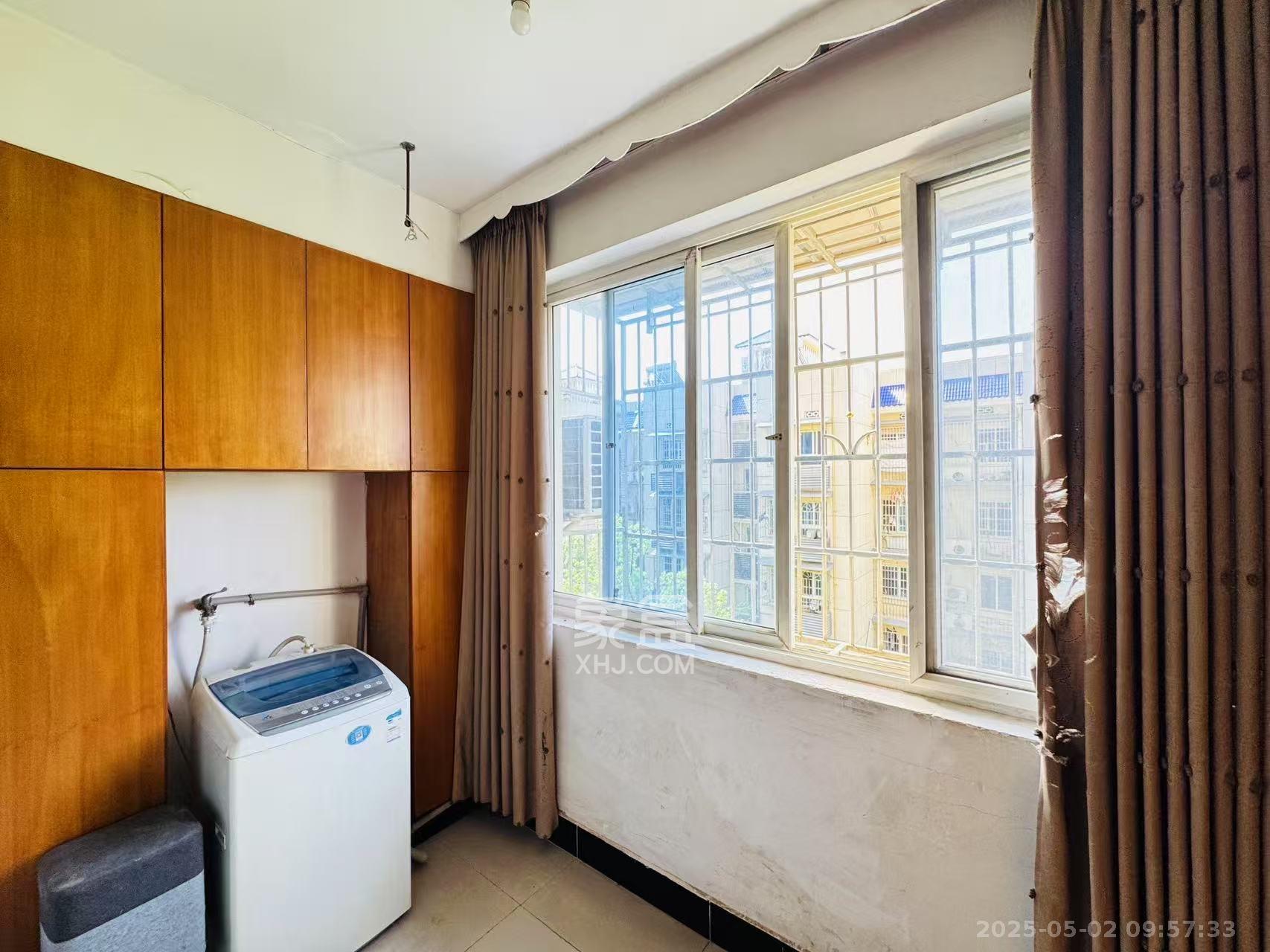 公交金盆小区 2室2厅1卫 1000.0元/月 公交金盆小区 2室2厅1卫 1000.0元/月室内图