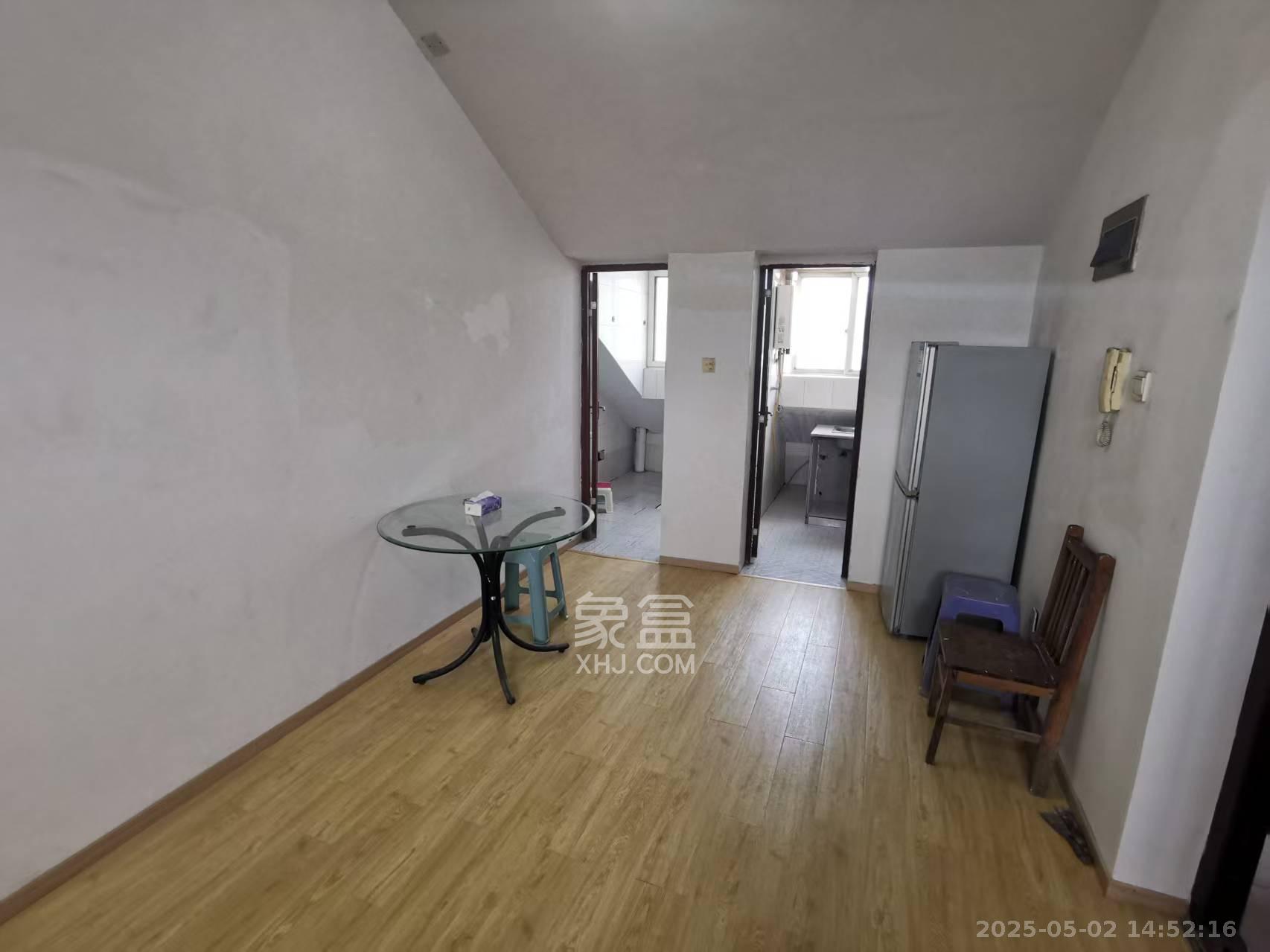 鄱阳小区  2室1厅1卫   1000.00元/月室内图