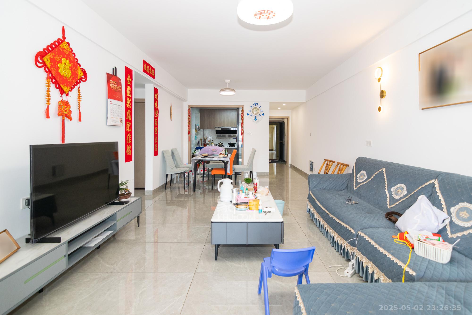 润和紫郡一期 3室2厅2卫 79.8万 润和紫郡一期 3室2厅2卫 79.8万客厅