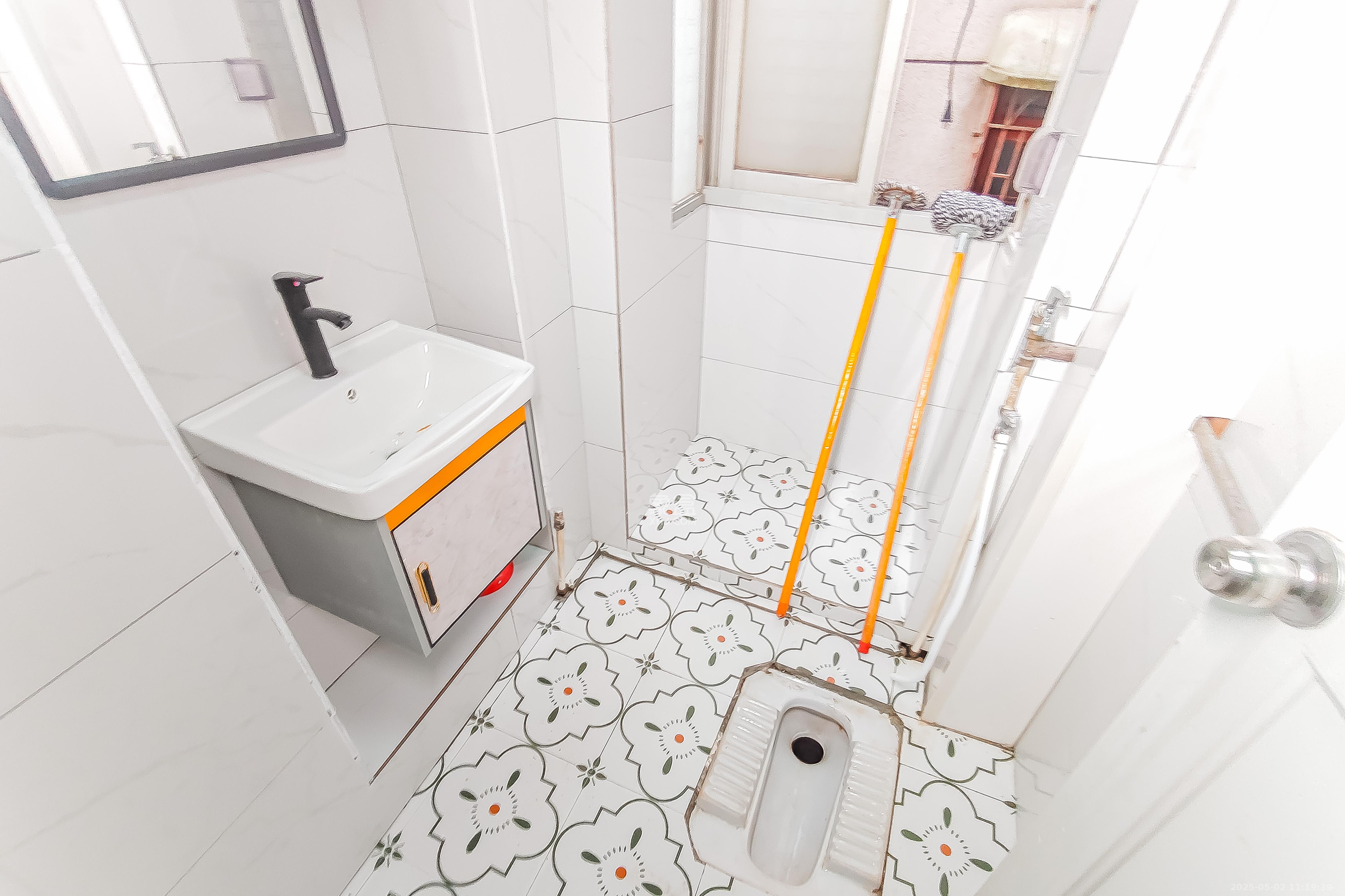 复兴街77号建行宿舍 2室2厅1卫 2880.0元/月 复兴街77号建行宿舍 2室2厅1卫 2880.0元/月室内图