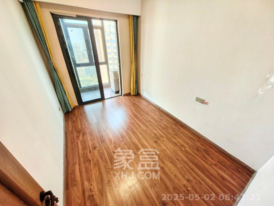 梦想新天地  3室2厅2卫   3000.00元/月室内图