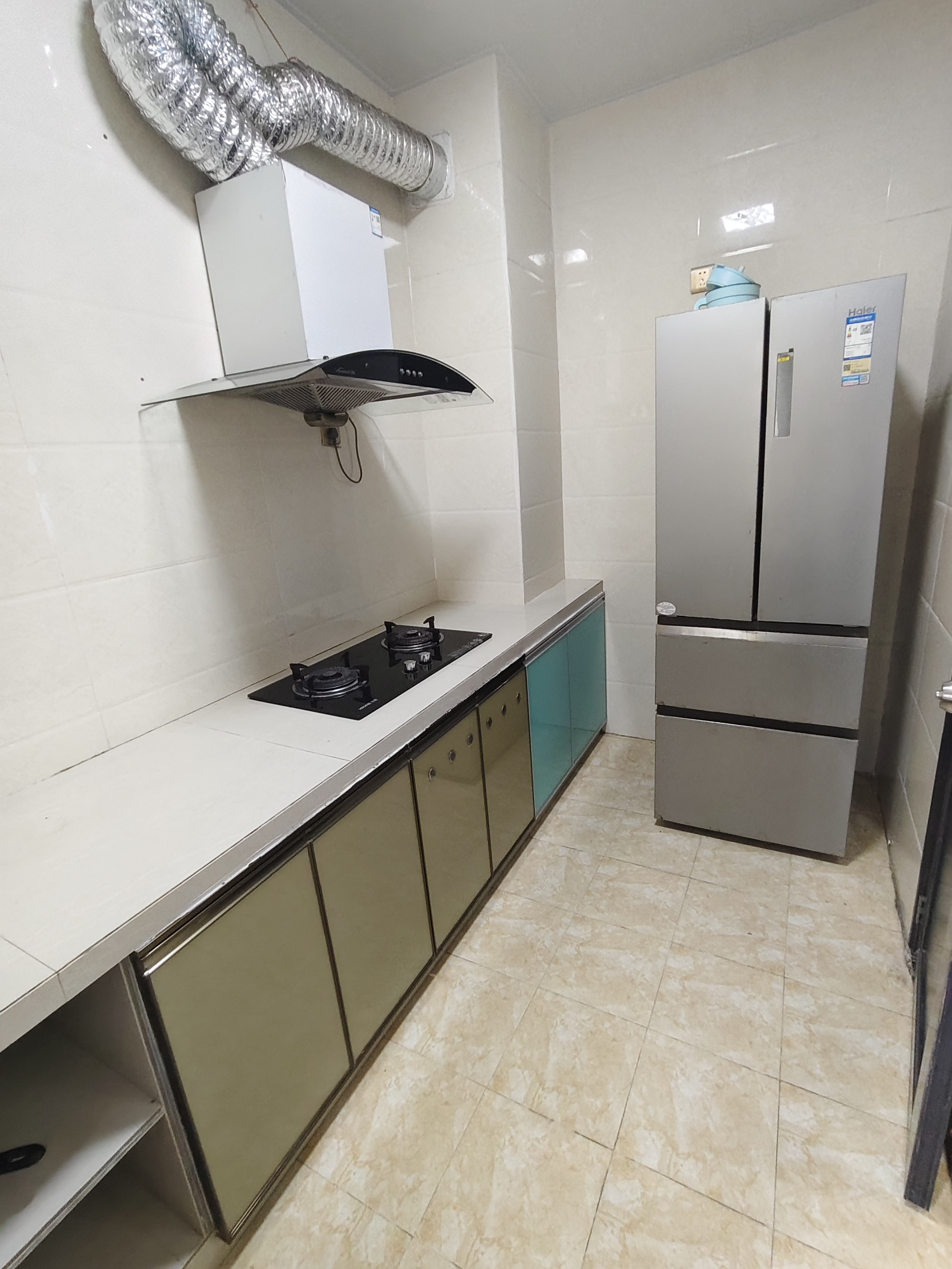 滨海新城一区（B-06地块）  4室2厅1卫   3800.00元/月室内图
