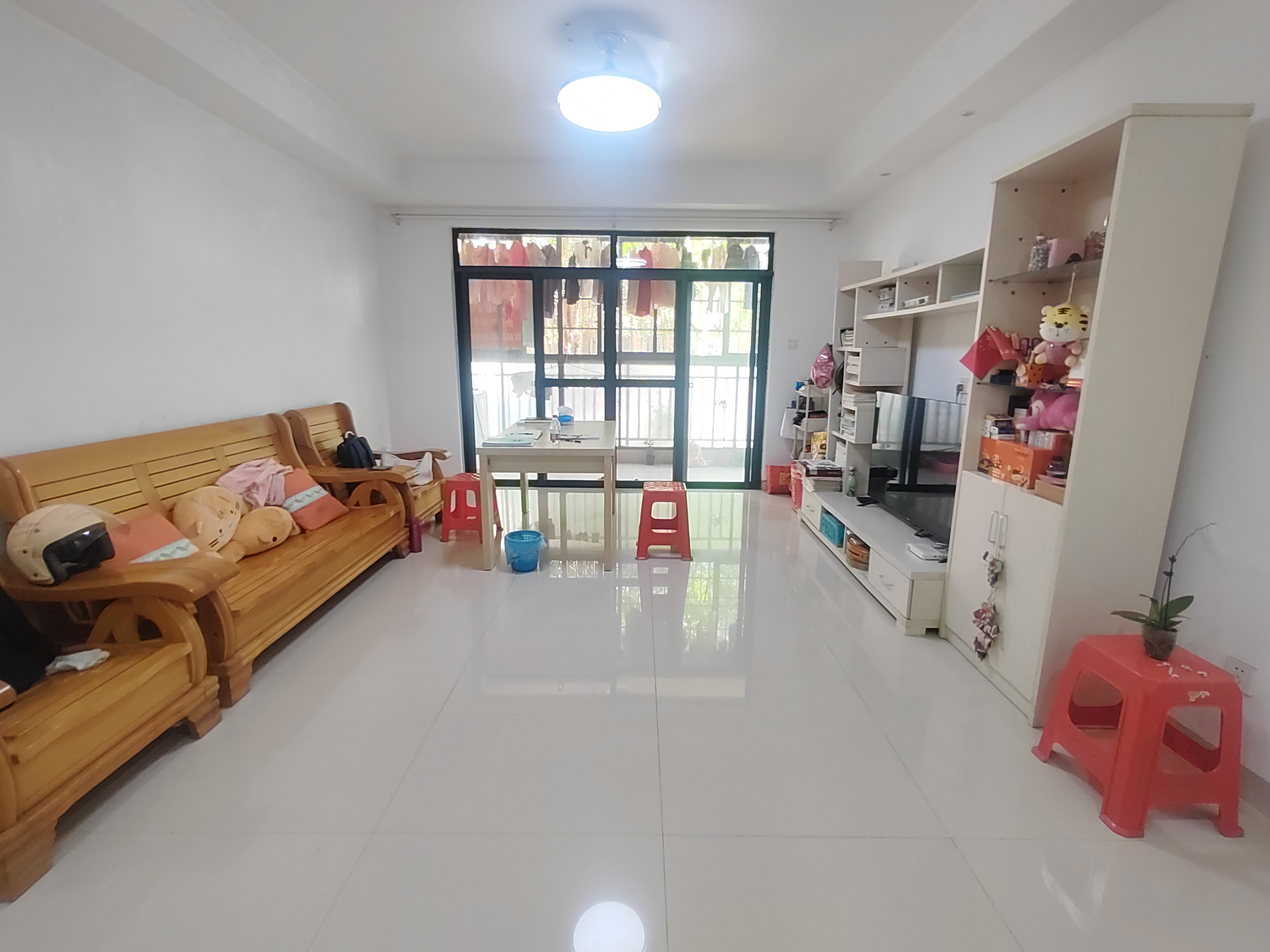 福祥家园  3室2厅1卫    140.0万 福祥家园  3室2厅1卫    140.0万客厅