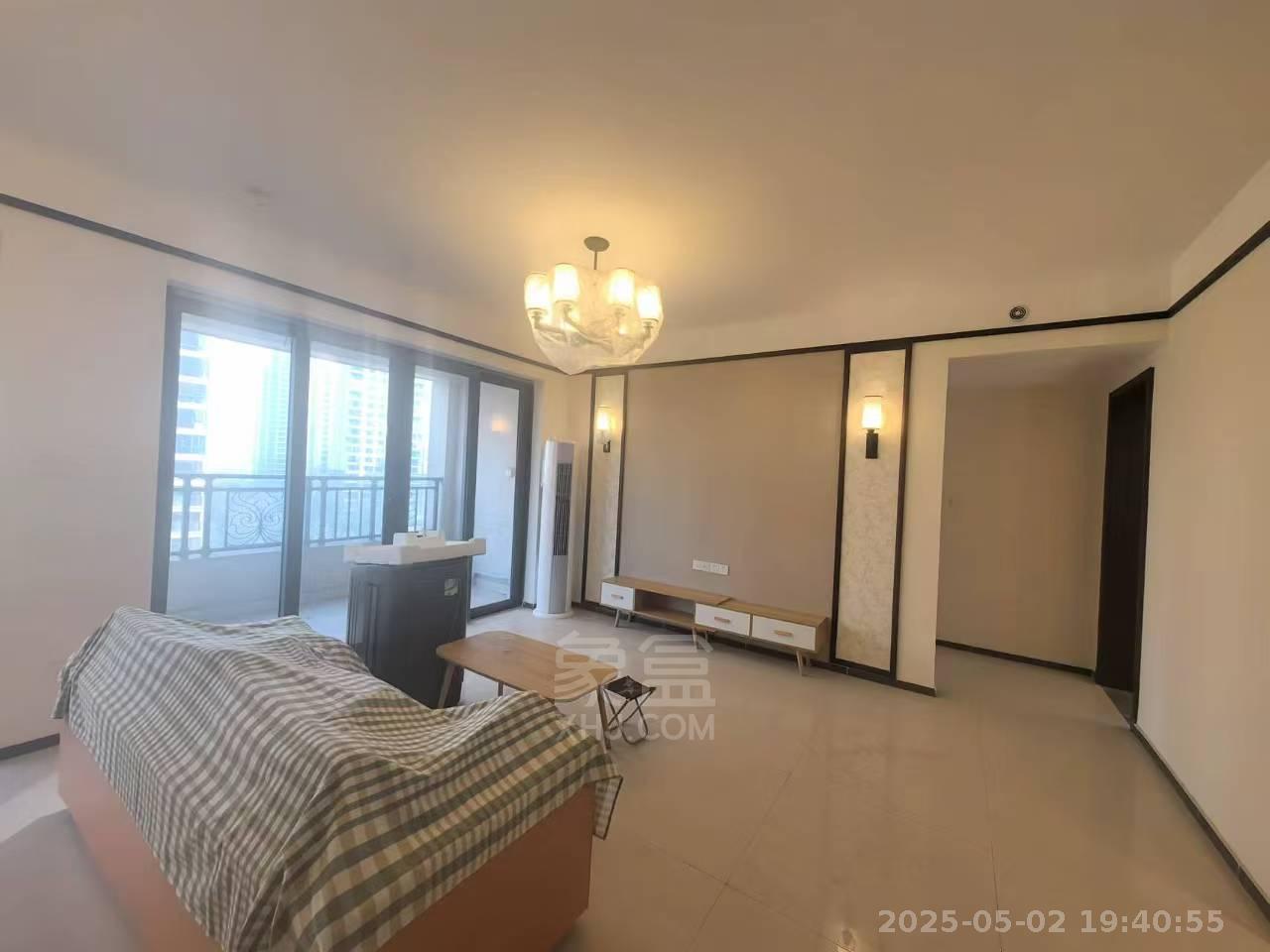 株洲恒大悦珑台  3室2厅2卫   2100.00元/月室内图1