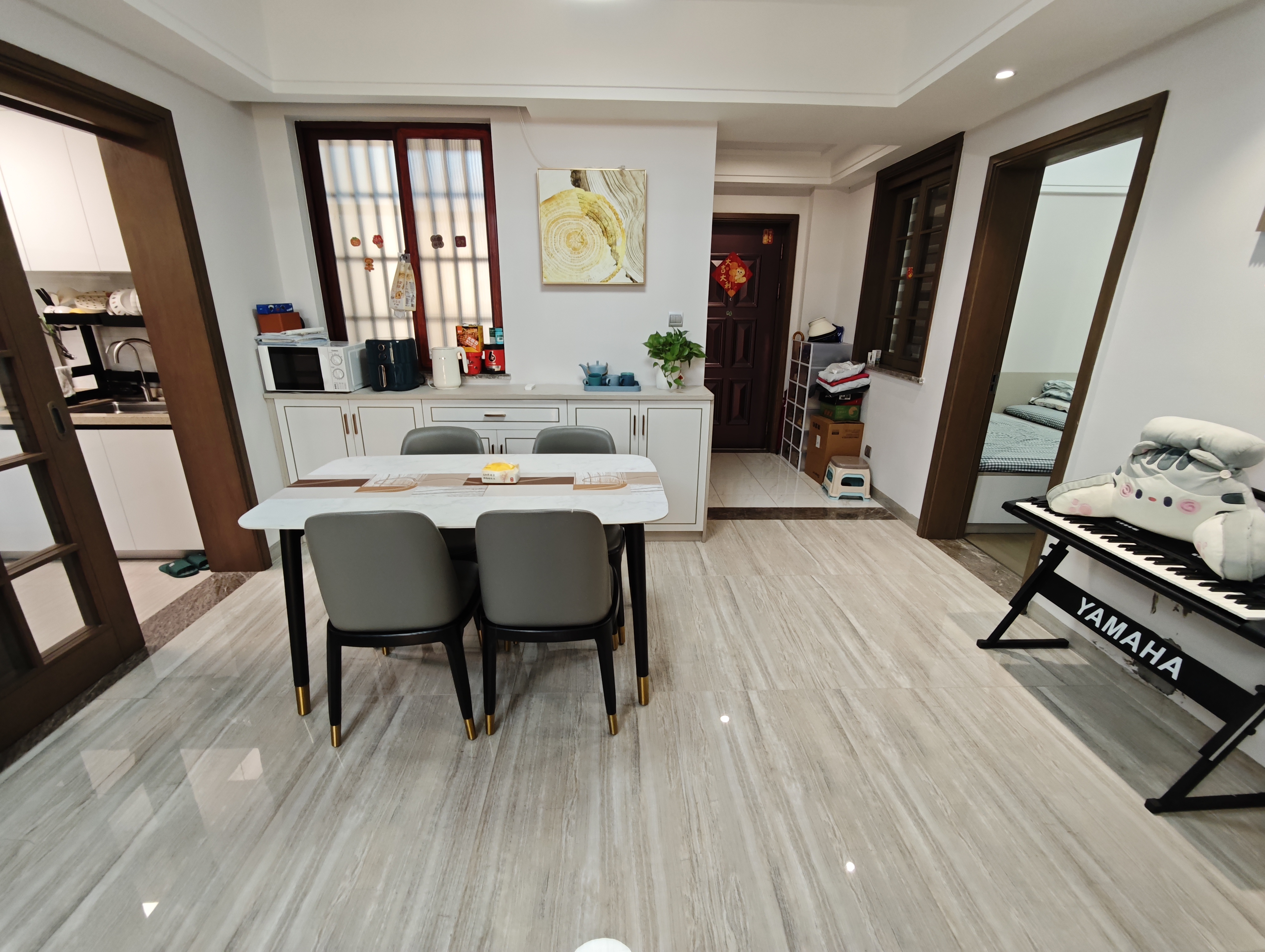 椰风水韵(北区) 2室2厅1卫 158.0万 椰风水韵(北区) 2室2厅1卫 158.0万客厅