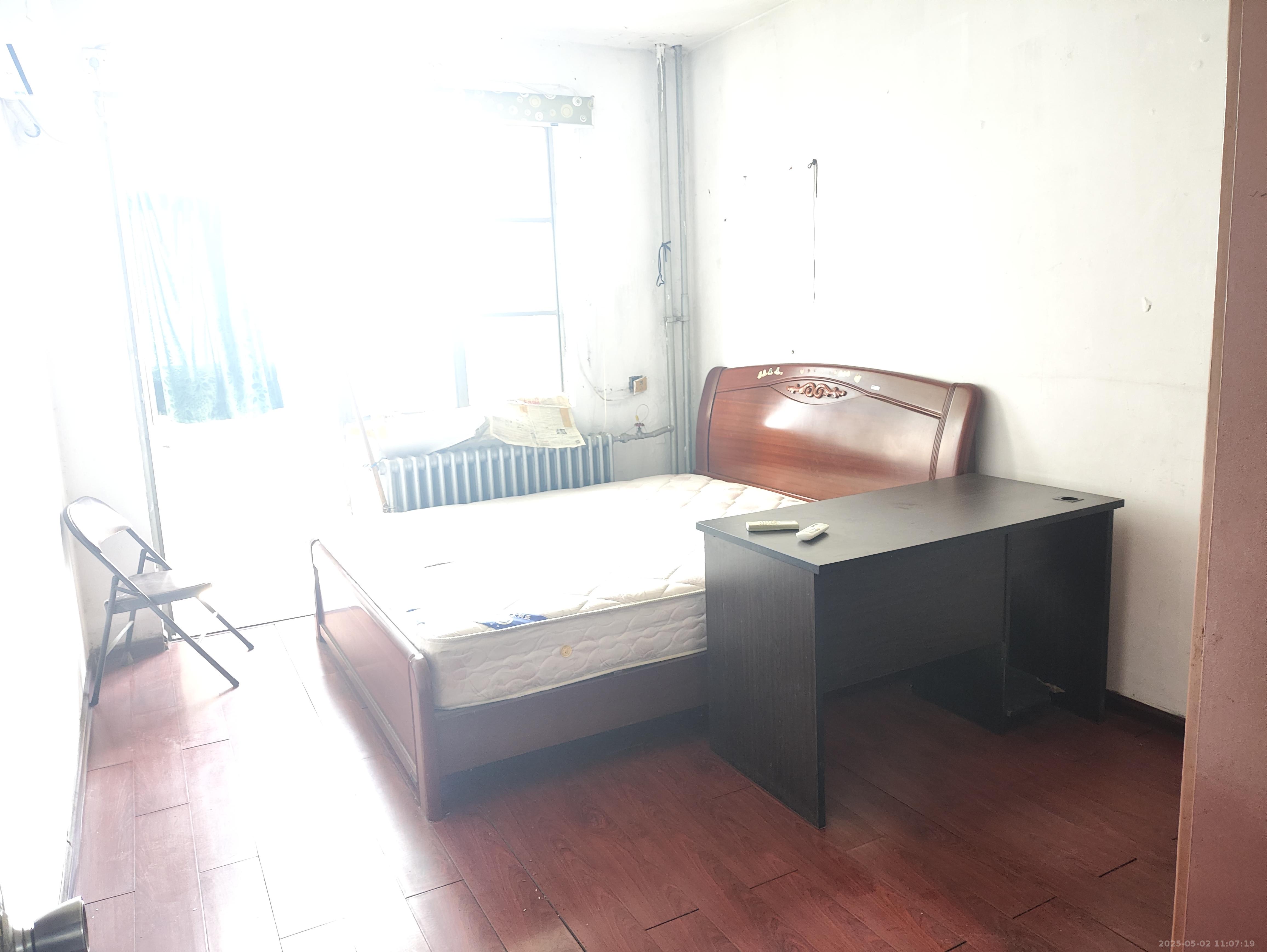 省政府五所 2室1厅1卫 2500.0元/月 省政府五所 2室1厅1卫 2500.0元/月室内图