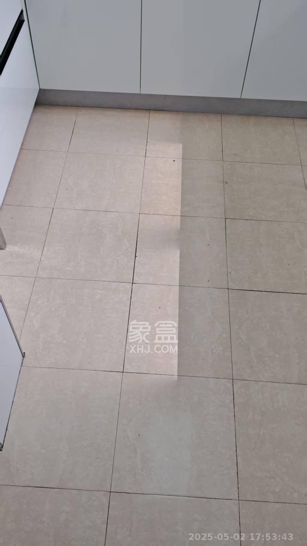 五一大道202（中环壹世界）  3室1厅1卫   3600.00元/月室内图