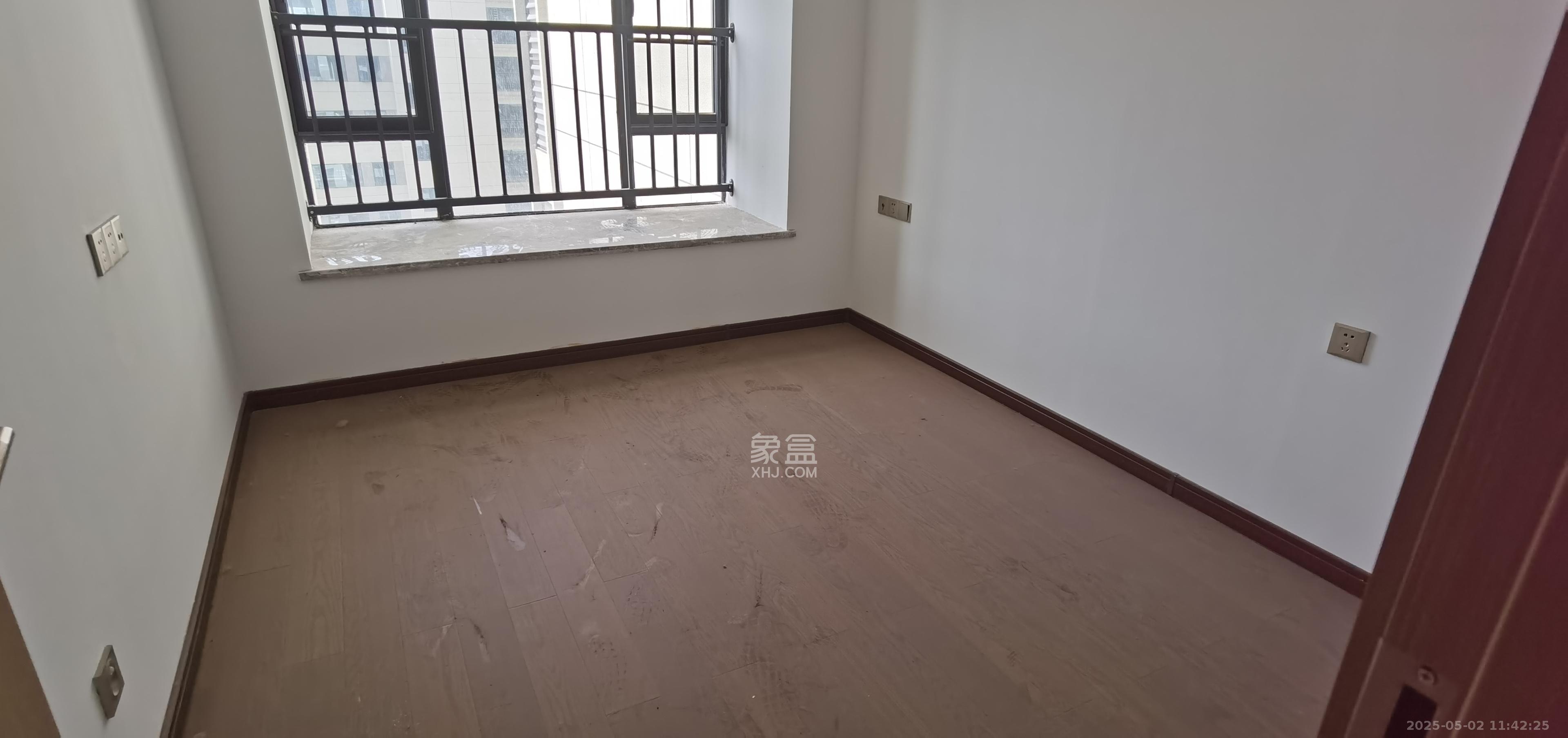 中国铁建湘语梅溪  4室2厅2卫    3500.0元/月室内图1