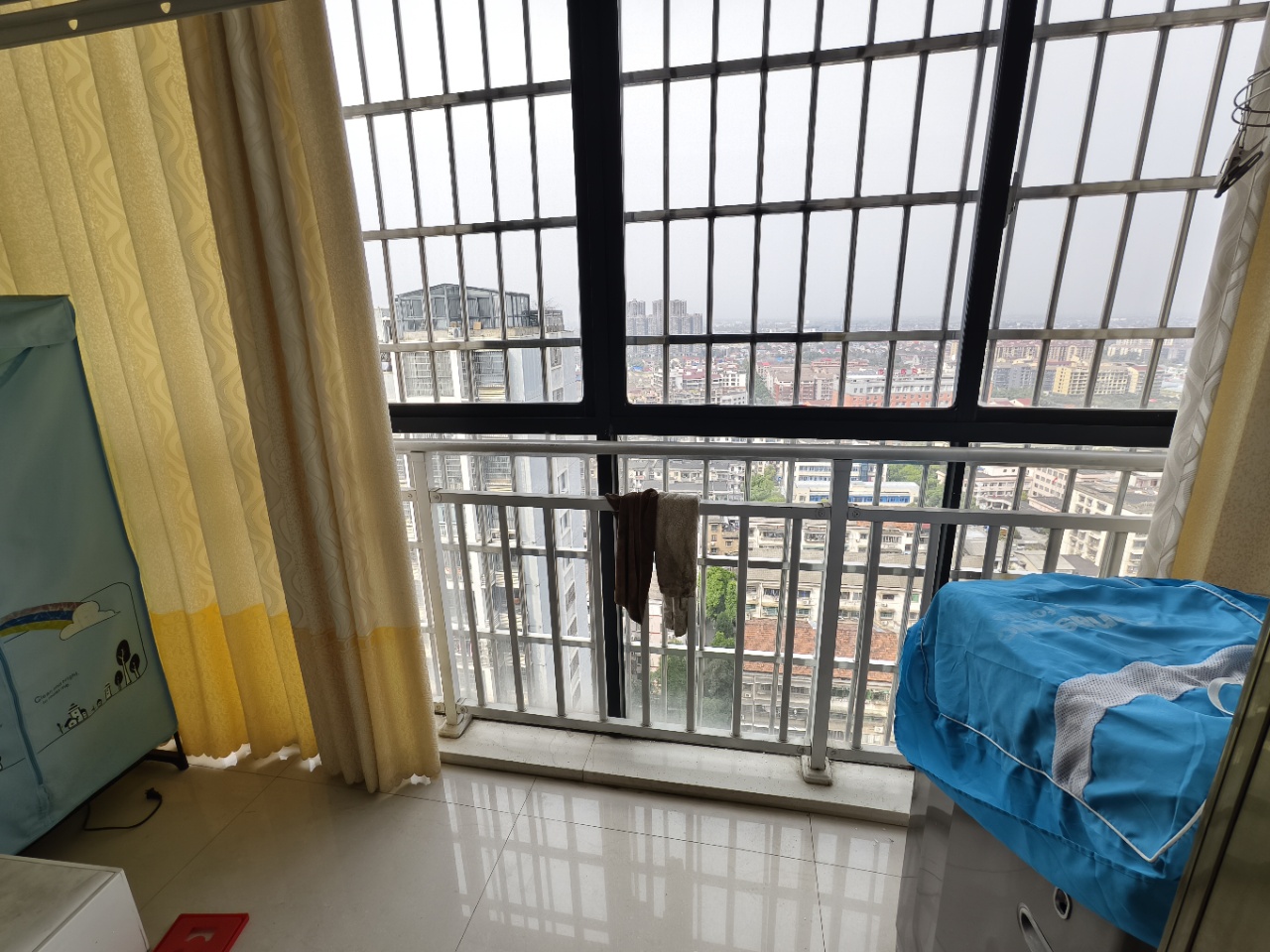 时代华府  2室2厅1卫    1000.0元/月 时代华府  2室2厅1卫    1000.0元/月室内图