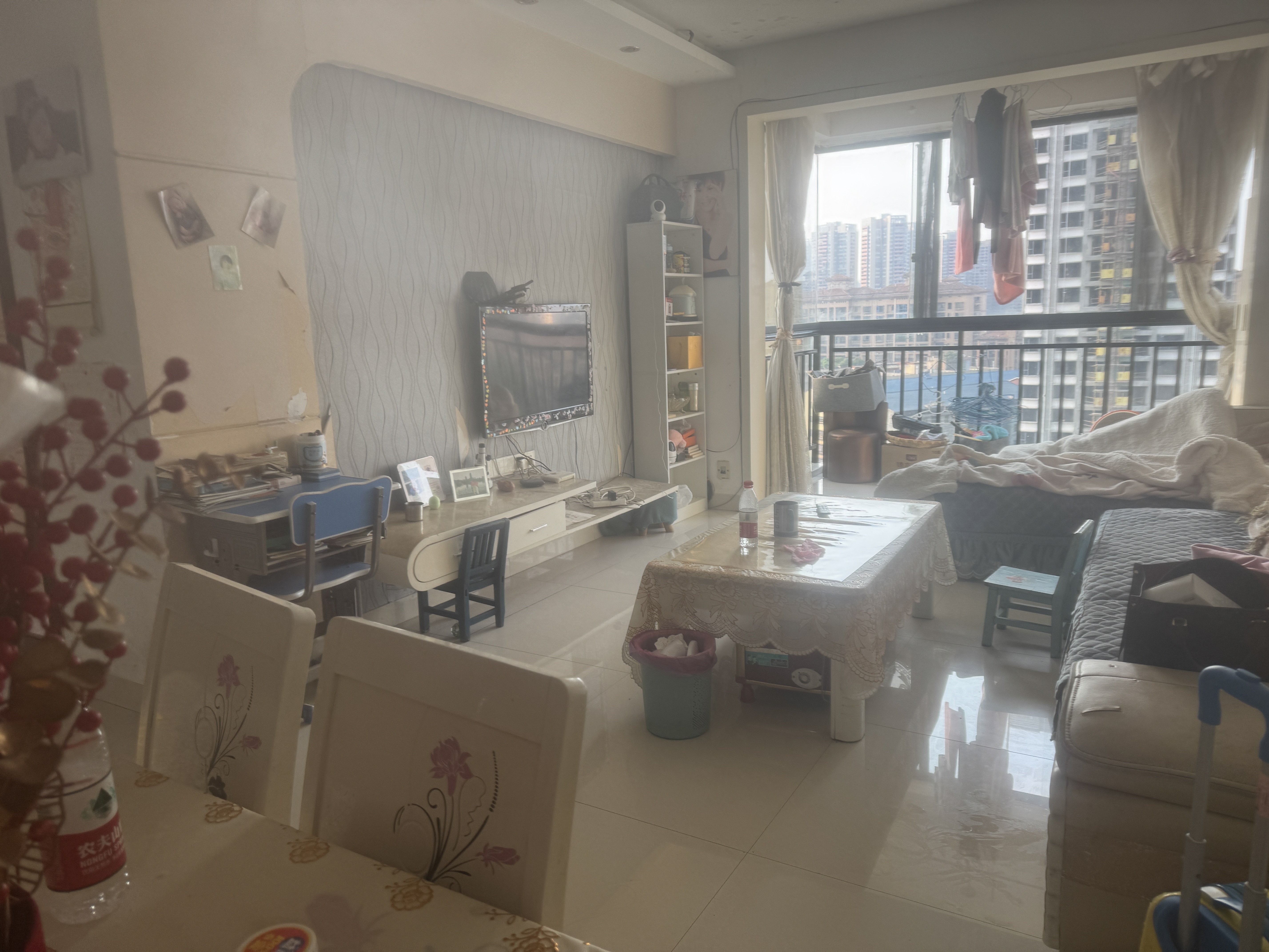 华湘香榭丽舍（一期）  2室2厅1卫   1350.00元/月室内图