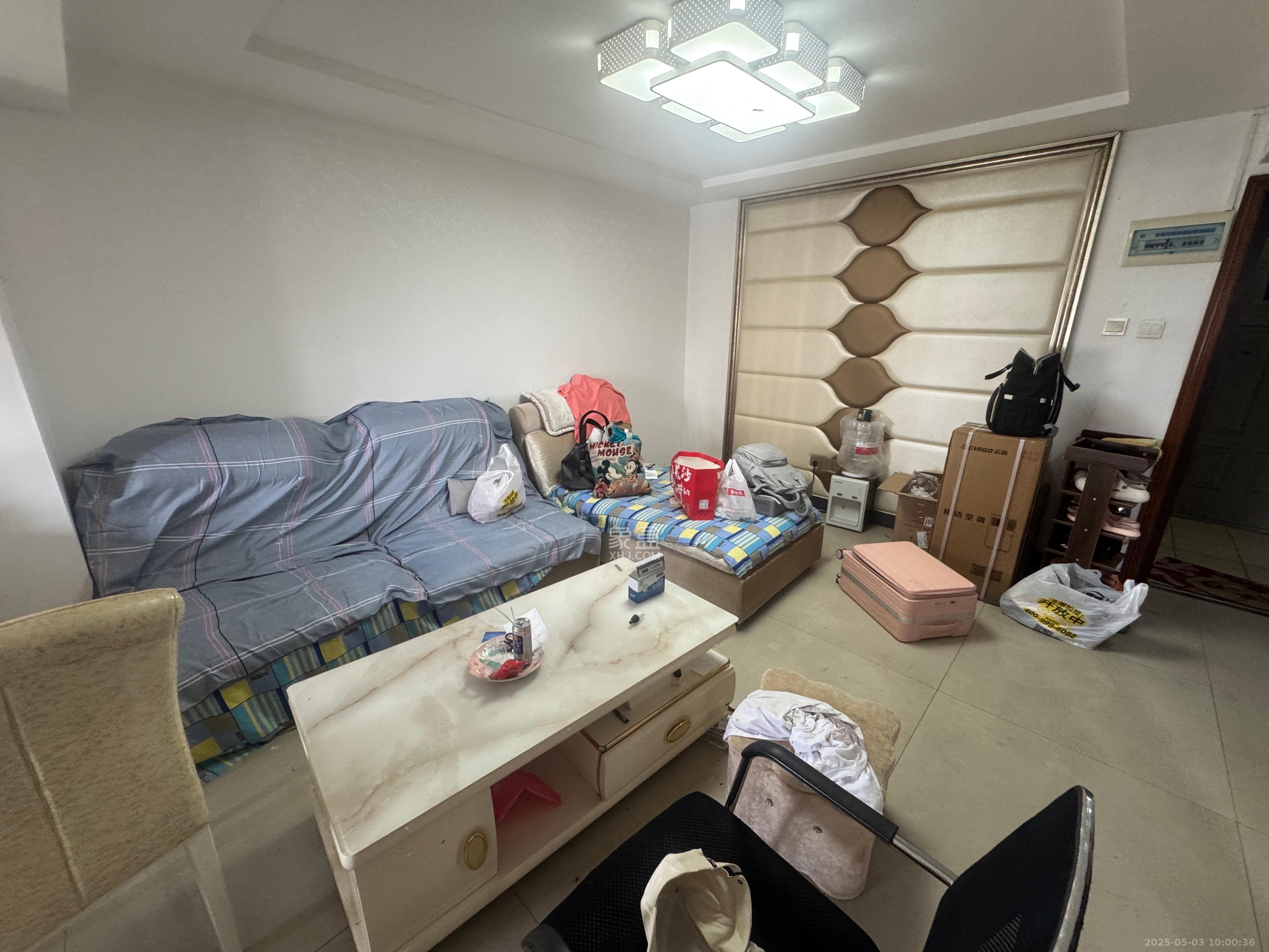 宏景名厦  3室2厅1卫   2300.00元/月室内图