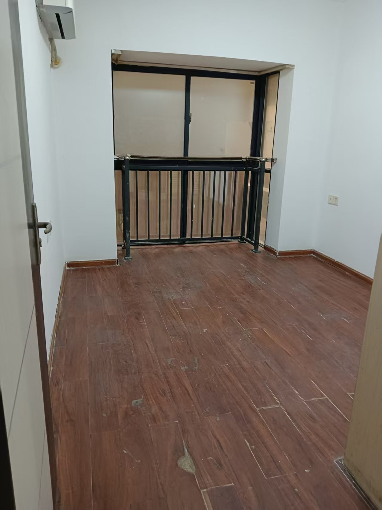 M国际  3室2厅1卫   1500.00元/月室内图