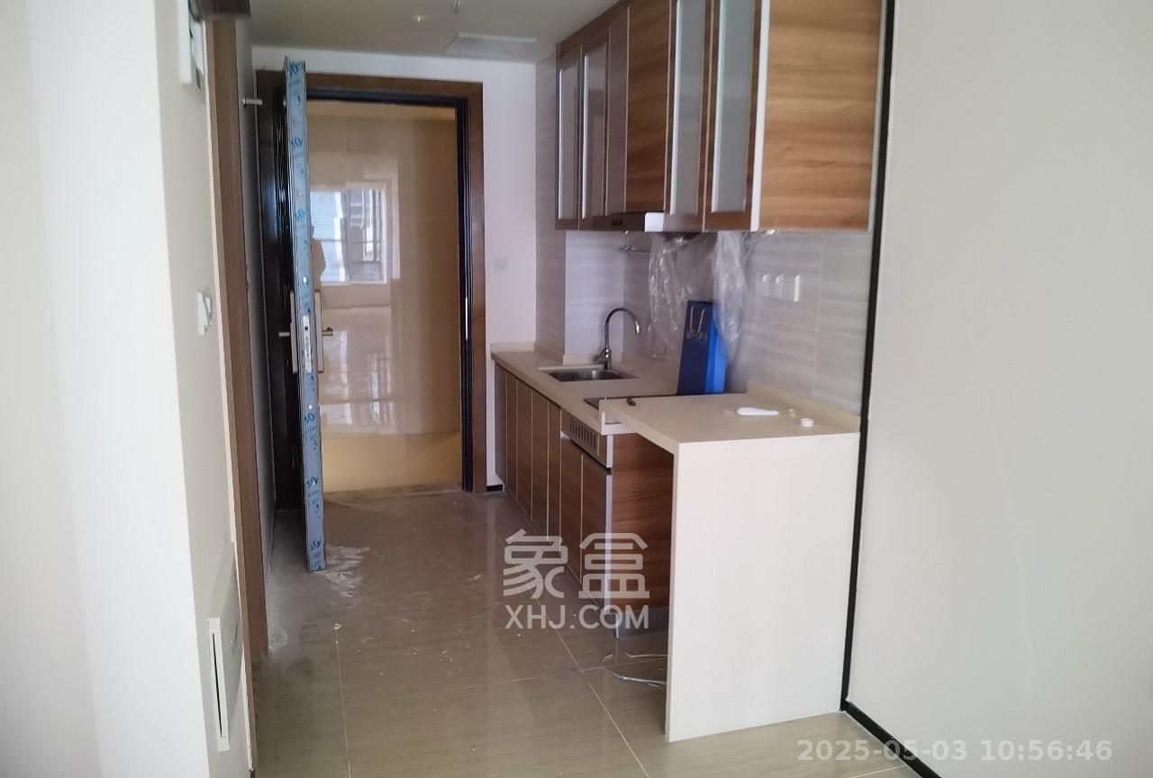 恒大金融广场  1室1厅1卫    2000.0元/月 恒大金融广场  1室1厅1卫    2000.0元/月室内图1