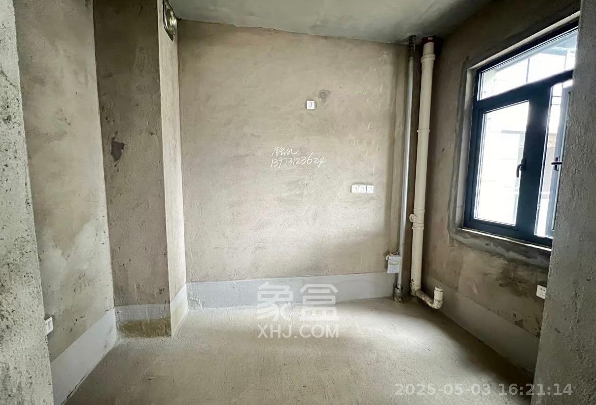 宝能公馆(美联天骄城五期) 4室2厅2卫 2000.0元/月 宝能公馆(美联天骄城五期) 4室2厅2卫 2000.0元/月室内图