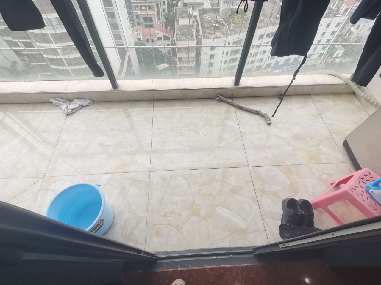 和信广场 2室2厅1卫 190.0万 和信广场 2室2厅1卫 190.0万客厅