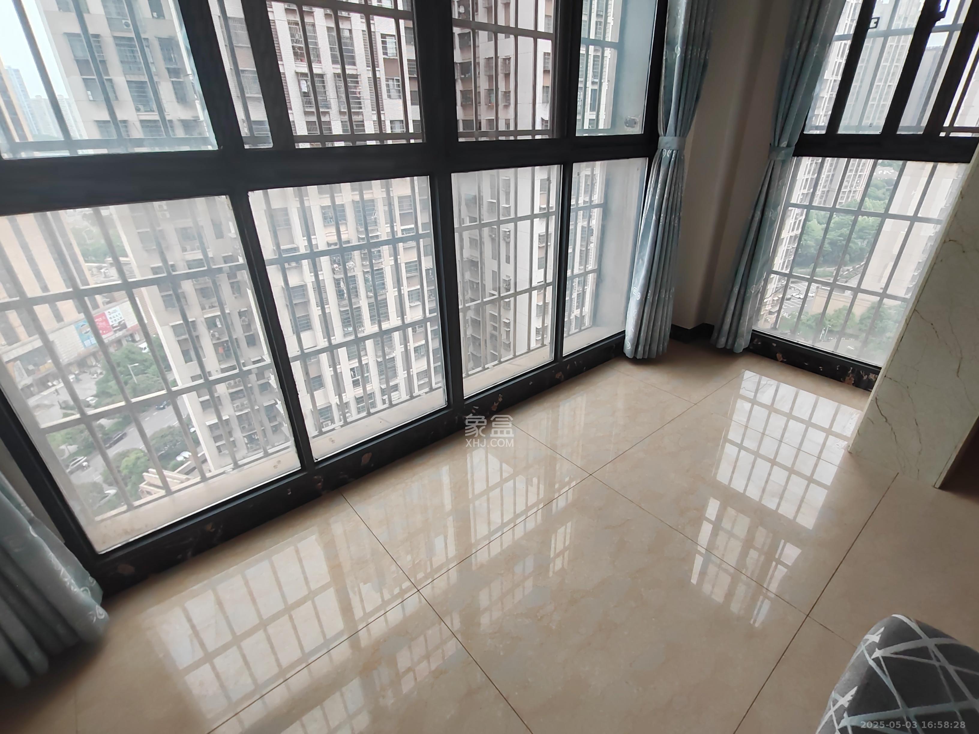 嘉顺苑 2室2厅2卫 2400.0元/月 嘉顺苑 2室2厅2卫 2400.0元/月室内图