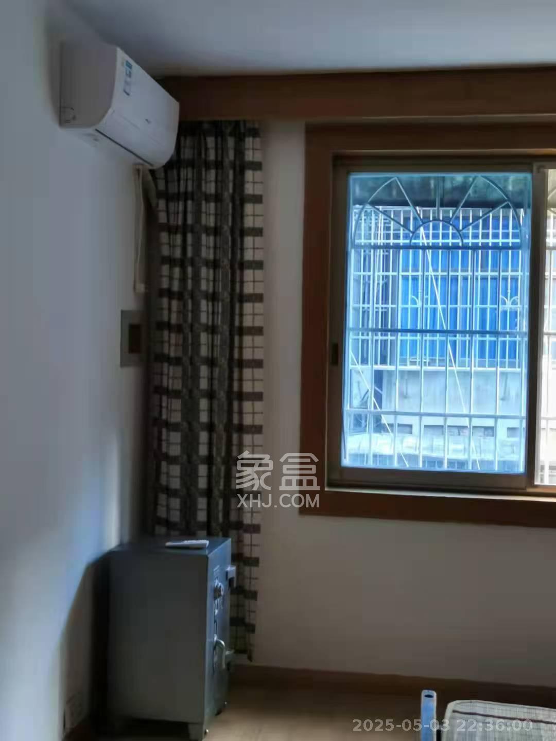 司马里散盘  3室1厅1卫    2200.0元/月室内图