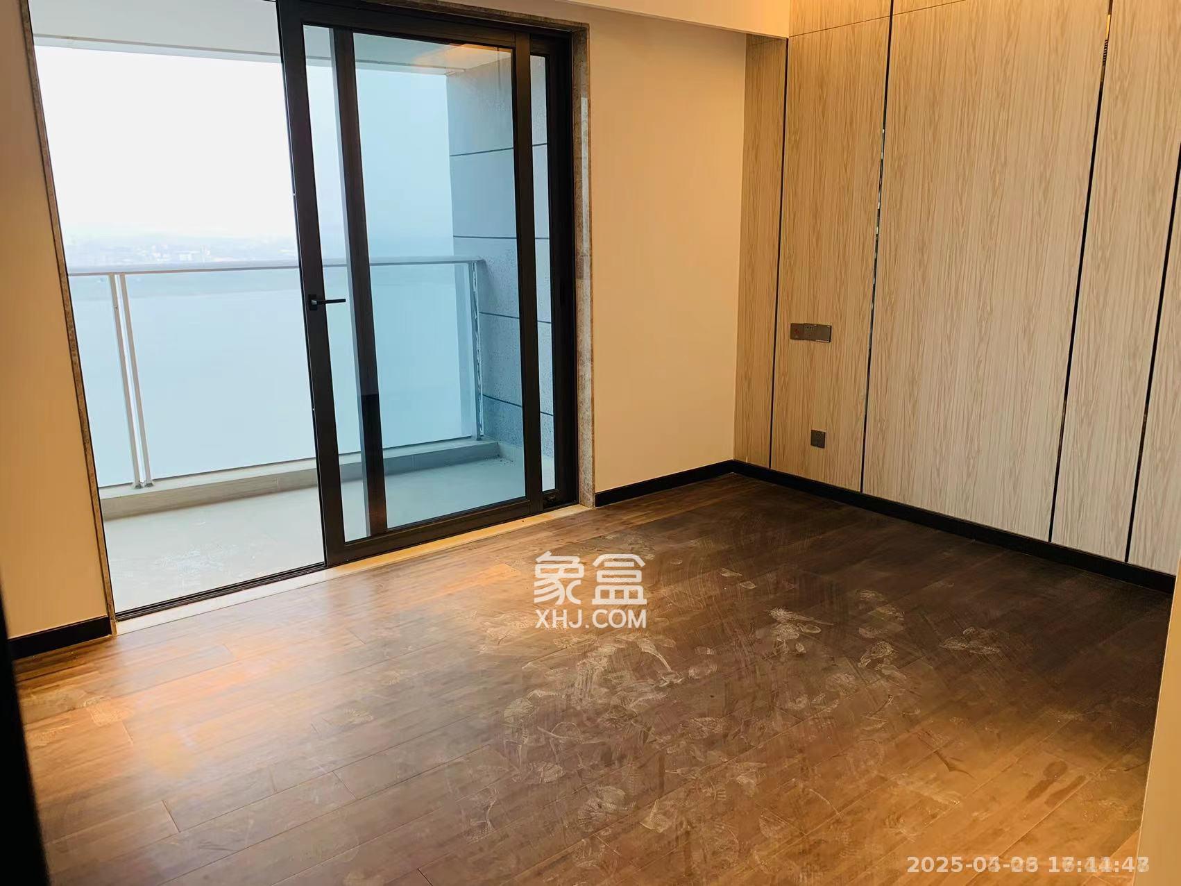 珠江颐德公馆  4室2厅2卫   12000.00元/月室内图