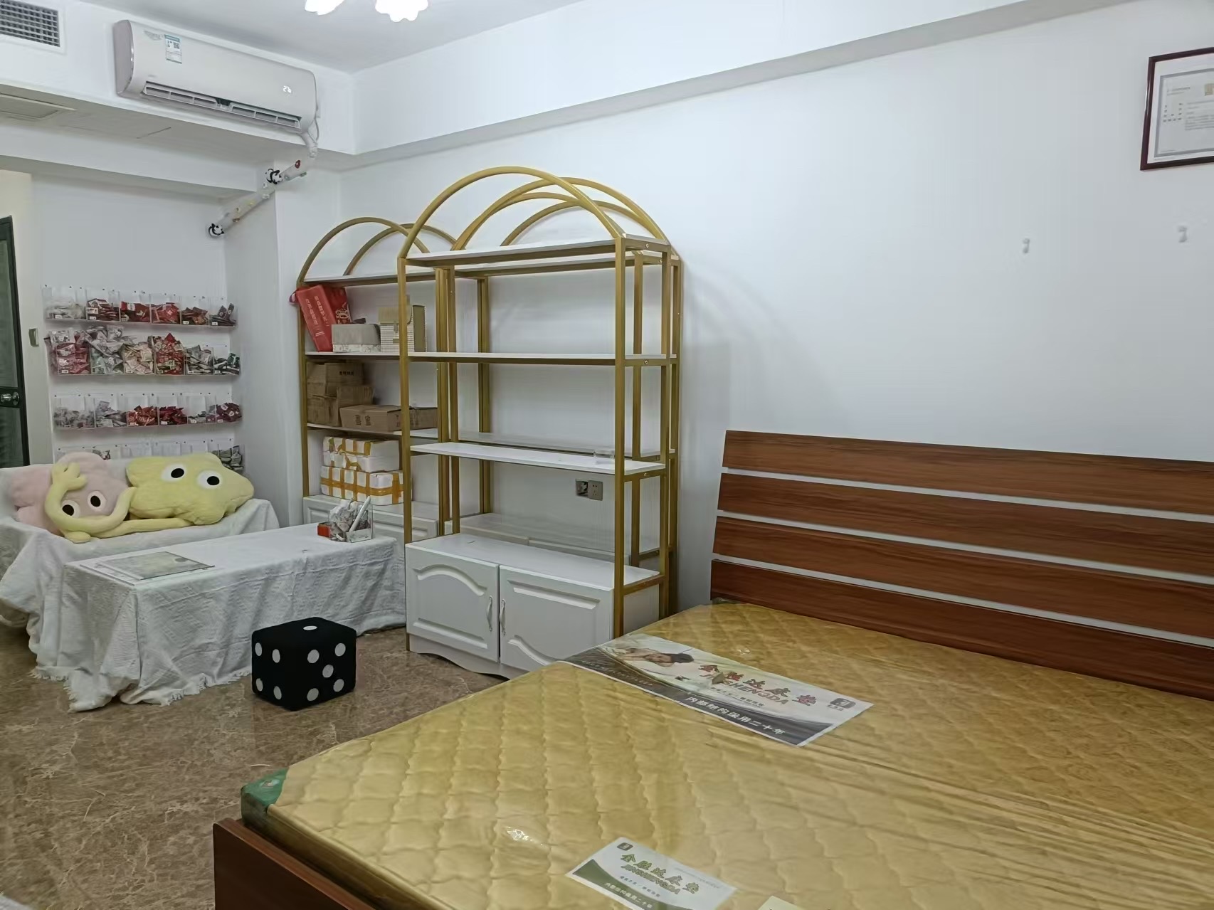 正大豪庭  1室1厅1卫   1900.00元/月室内图
