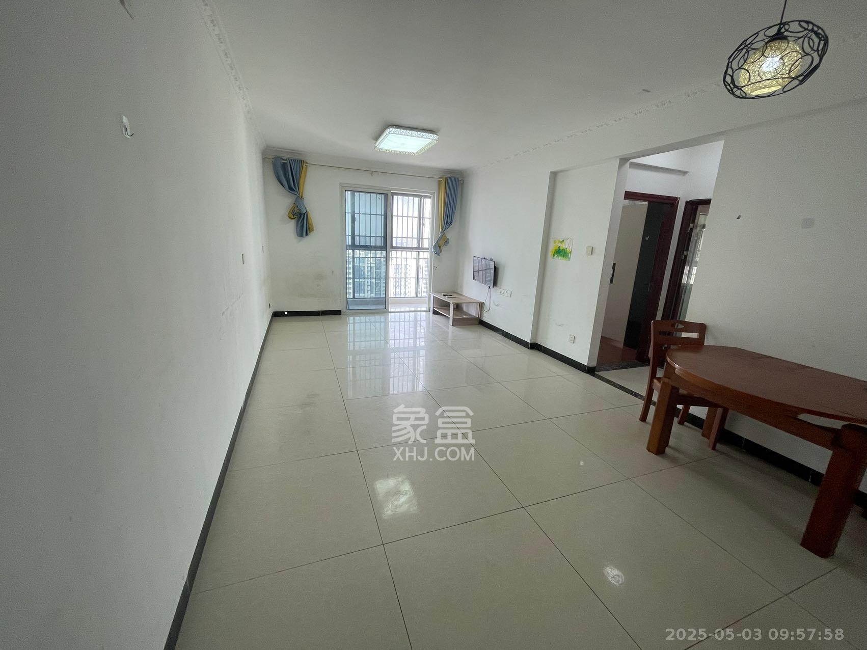 和悦城(蟠龙景苑)  3室2厅1卫    1600.0元/月 和悦城(蟠龙景苑)  3室2厅1卫    1600.0元/月