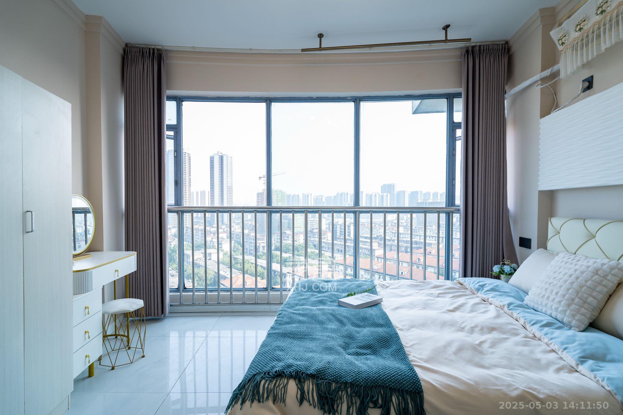 书香名邸  1室1厅1卫    1658.0元/月 书香名邸  1室1厅1卫    1658.0元/月室内图