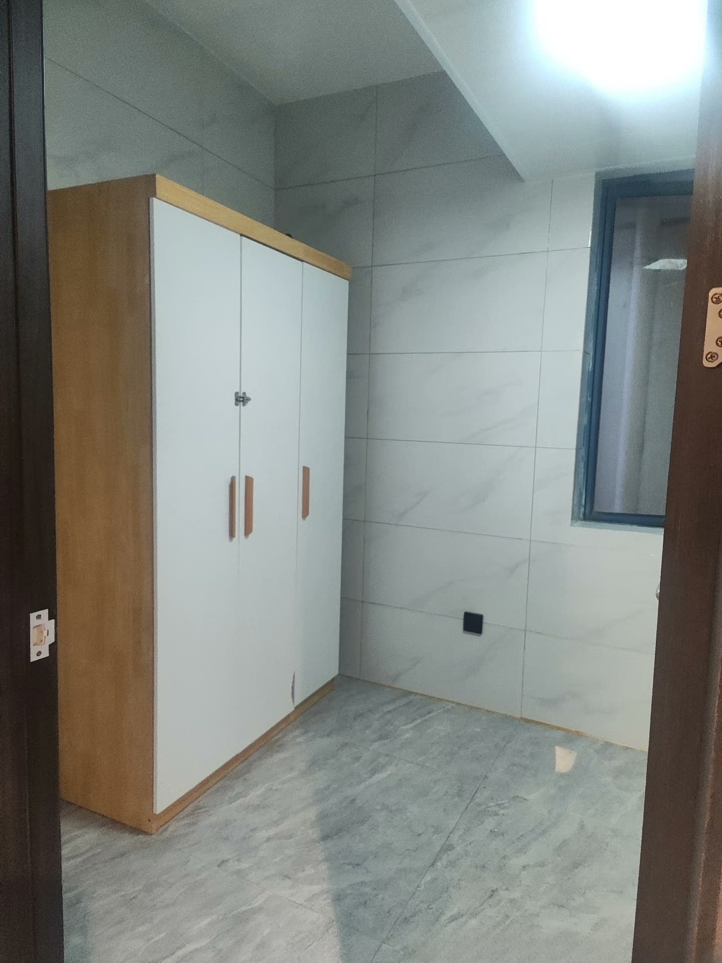 滨江新城  2室1厅1卫   1600.00元/月室内图