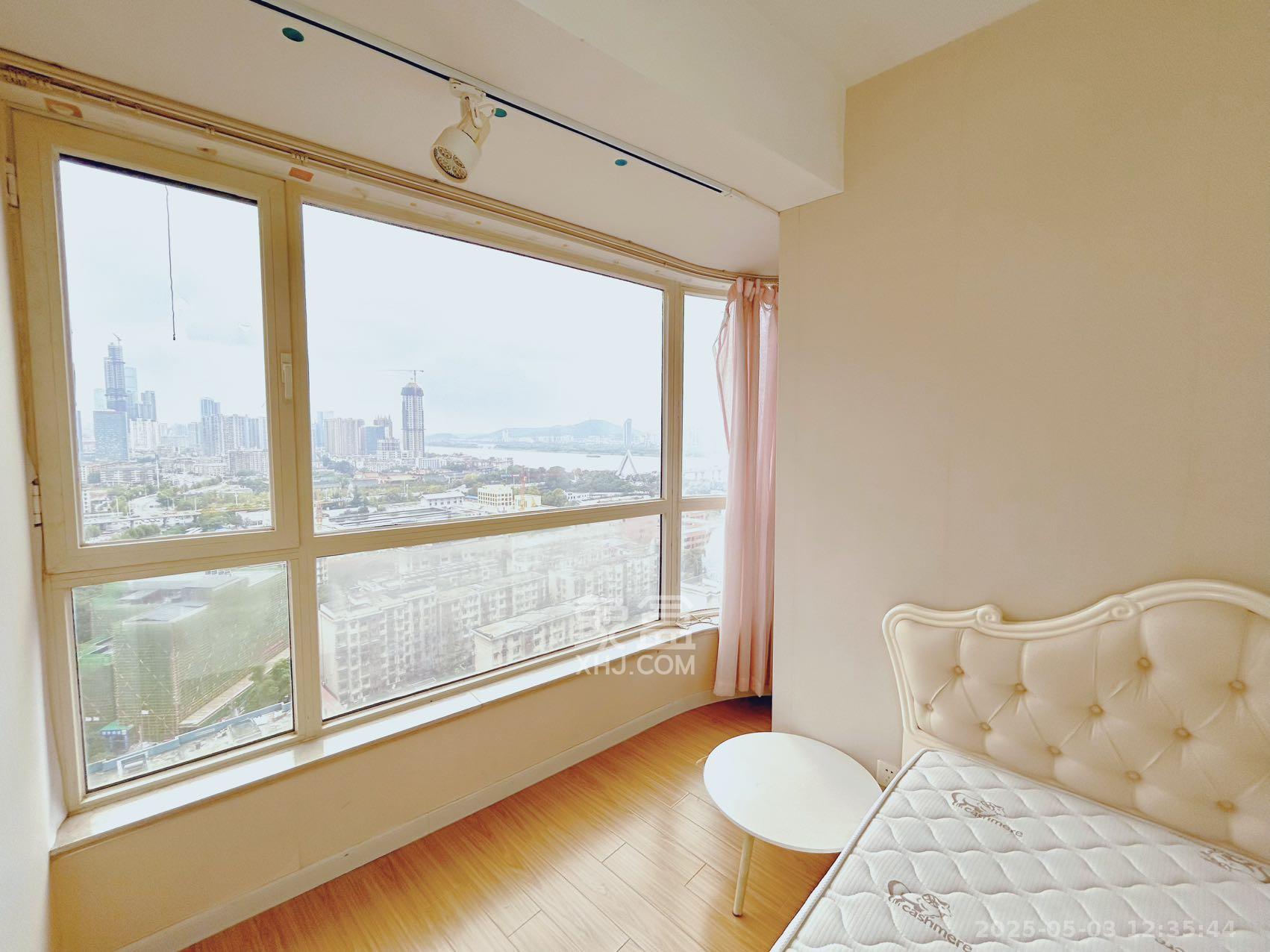 北辰三角洲E5区 1室1厅1卫 2600.0元/月 北辰三角洲E5区 1室1厅1卫 2600.0元/月室内图