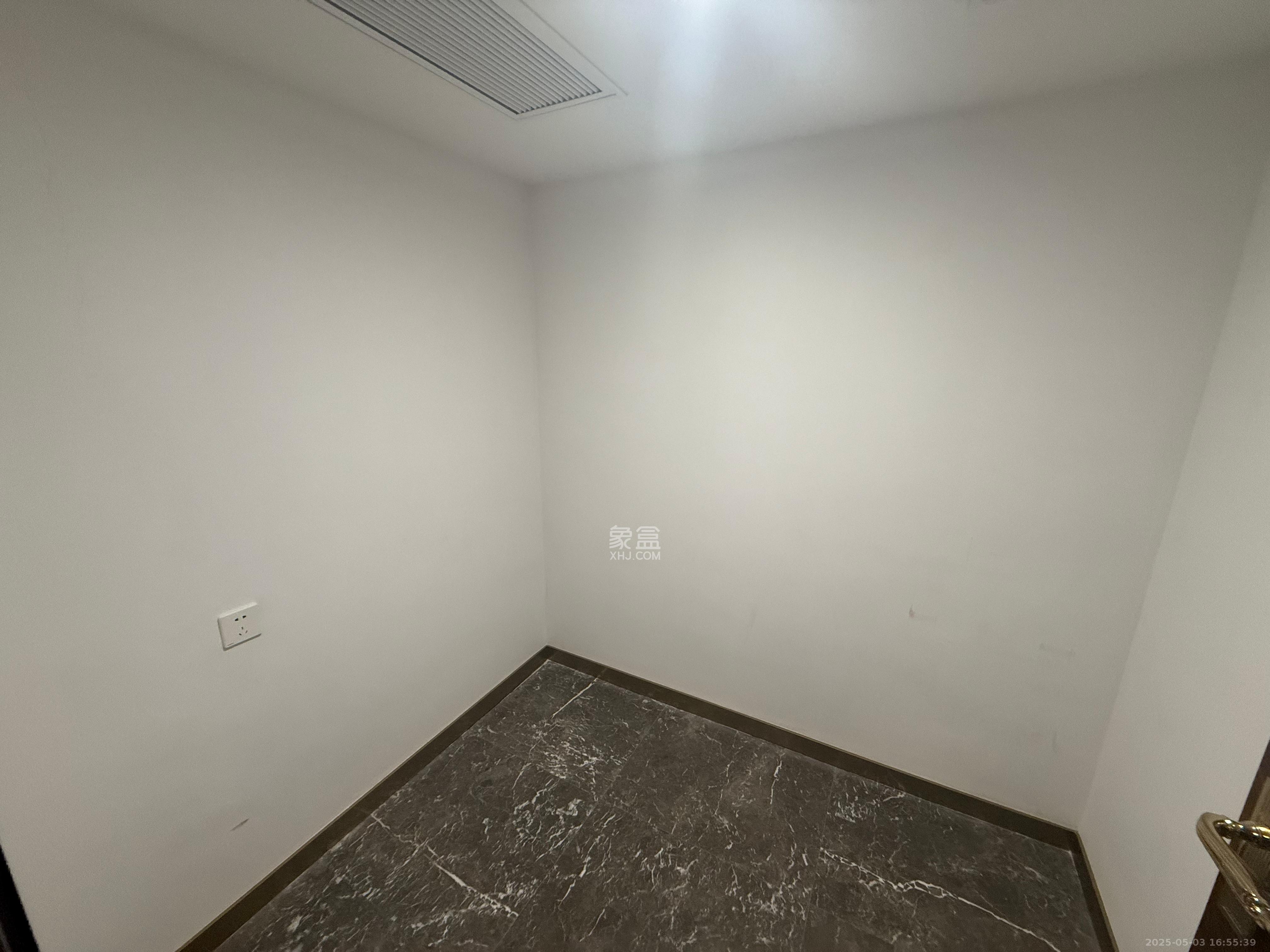 中隆国际嘉熙中心 4室2厅3卫 18000.0元/月 中隆国际嘉熙中心 4室2厅3卫 18000.0元/月室内图